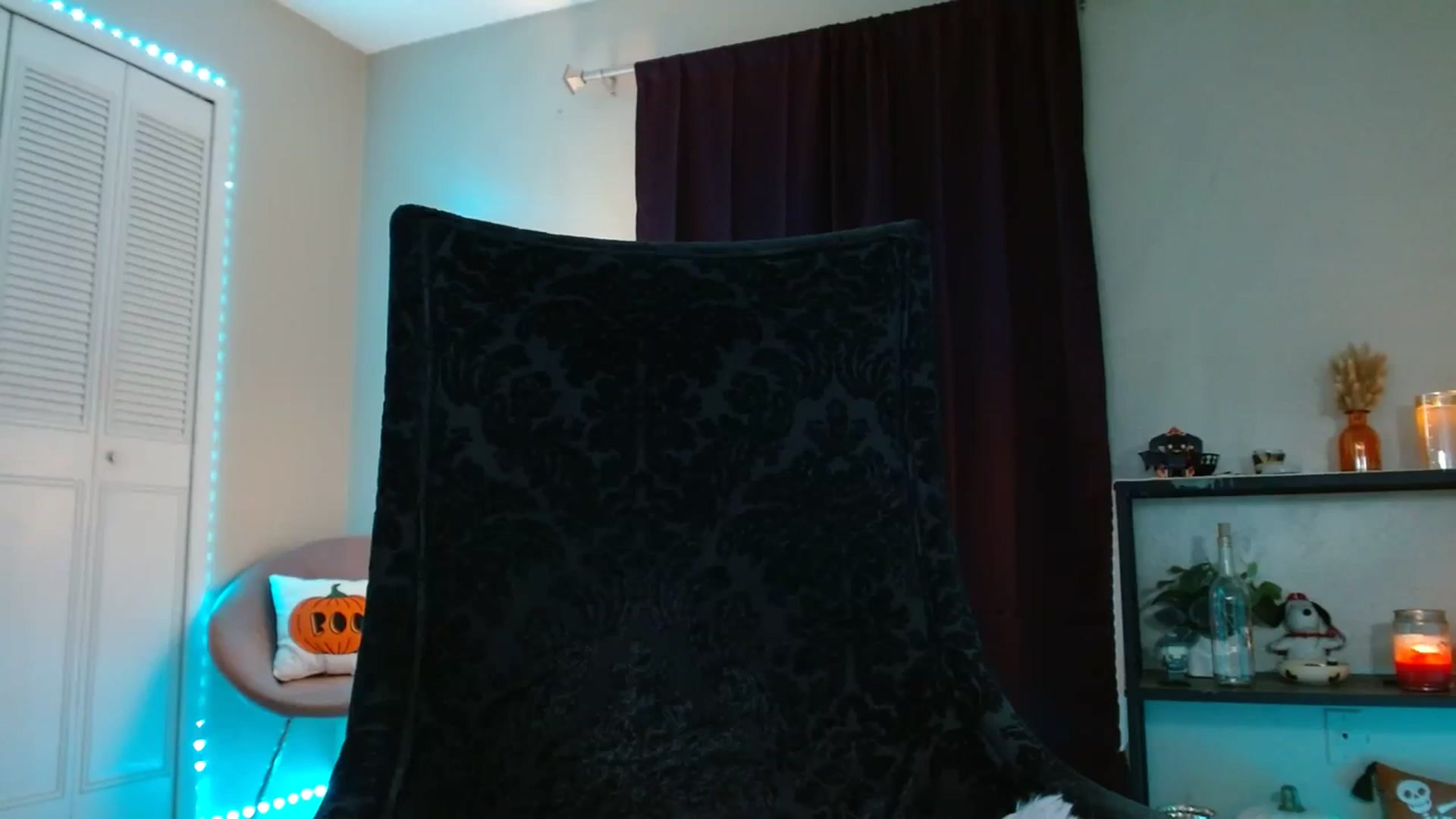 Gallery image thumbnail from DaniSpice's myfreecams stream on, 10/14/2023, 08:58 image 6 of 20