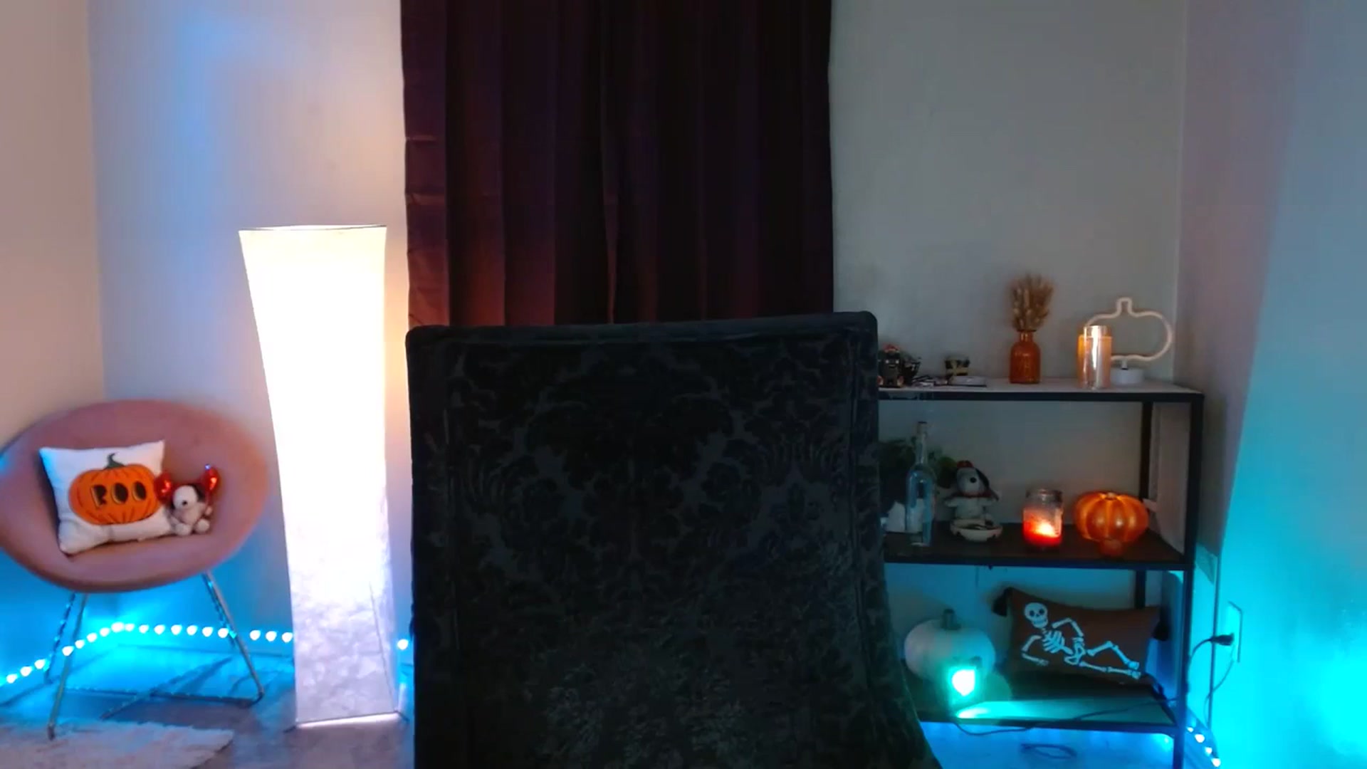 Gallery image thumbnail from DaniSpice's myfreecams stream on, 10/17/2023, 09:35 image 18 of 20