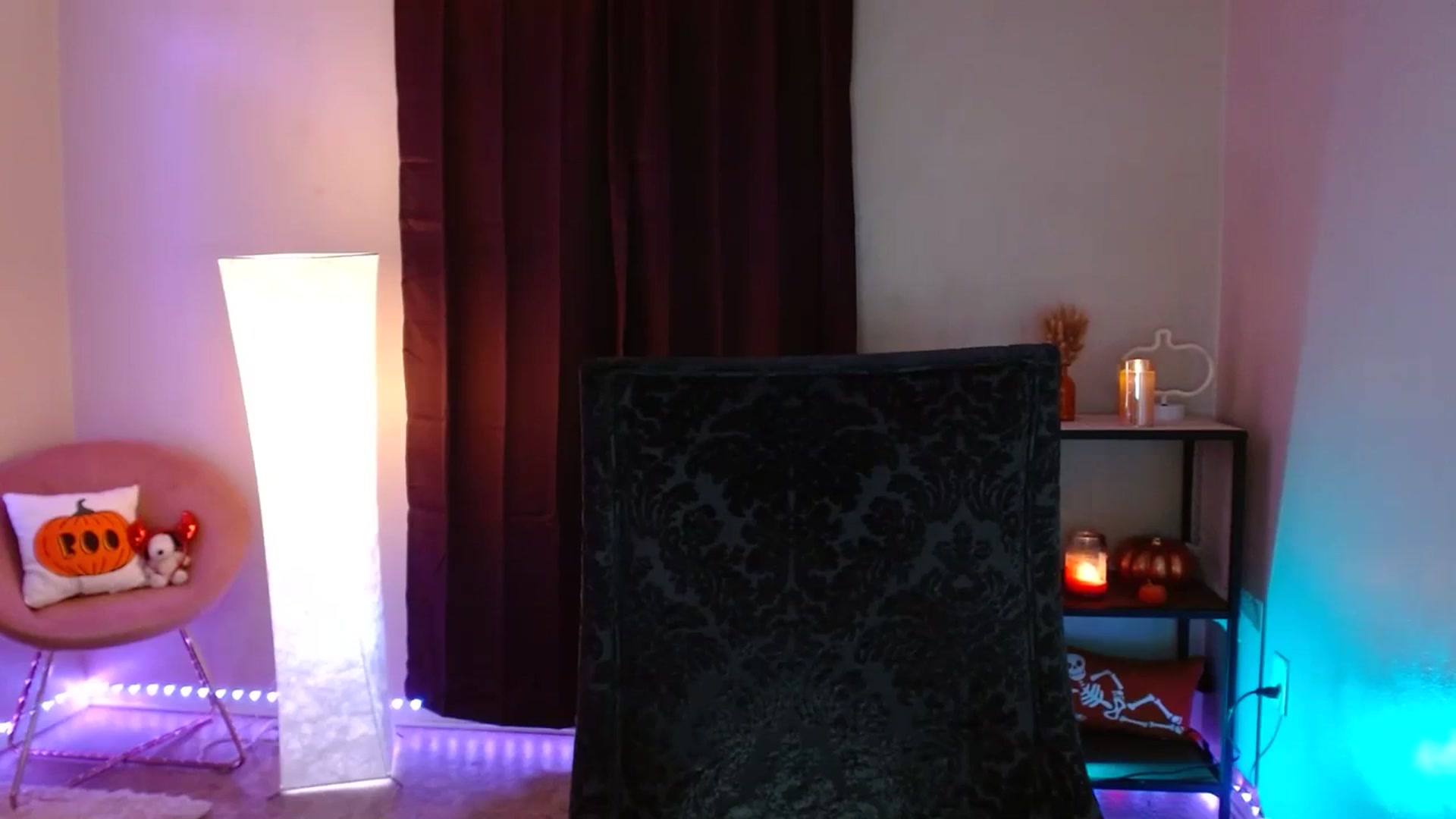 Gallery image thumbnail from DaniSpice's myfreecams stream on, 10/18/2023, 08:10 image 20 of 20