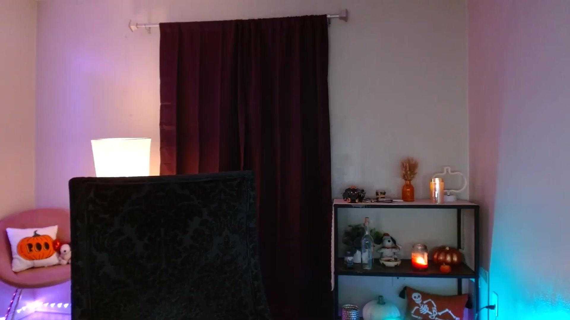 Gallery image thumbnail from DaniSpice's myfreecams stream on, 10/18/2023, 08:10 image 10 of 20