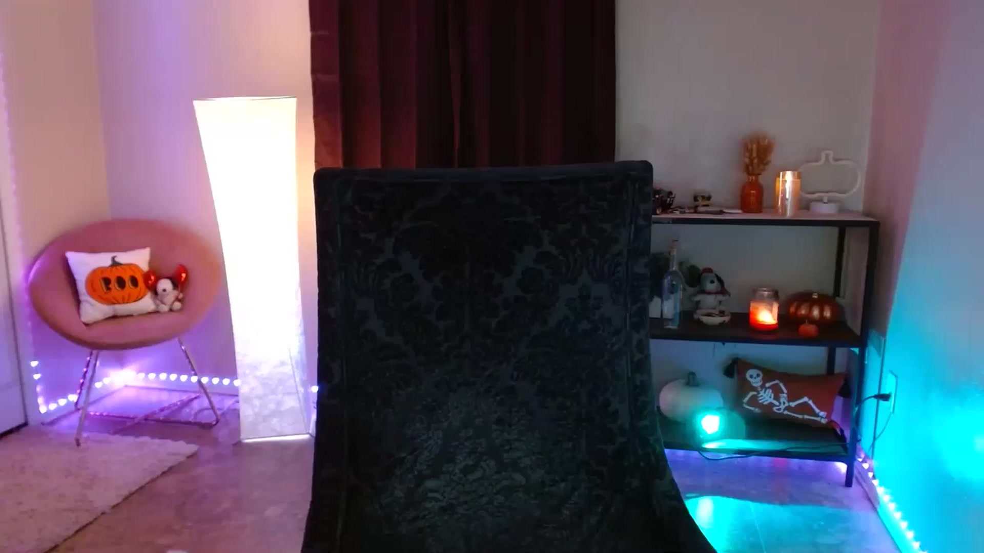 Gallery image thumbnail from DaniSpice's myfreecams stream on, 10/18/2023, 10:26 image 20 of 20