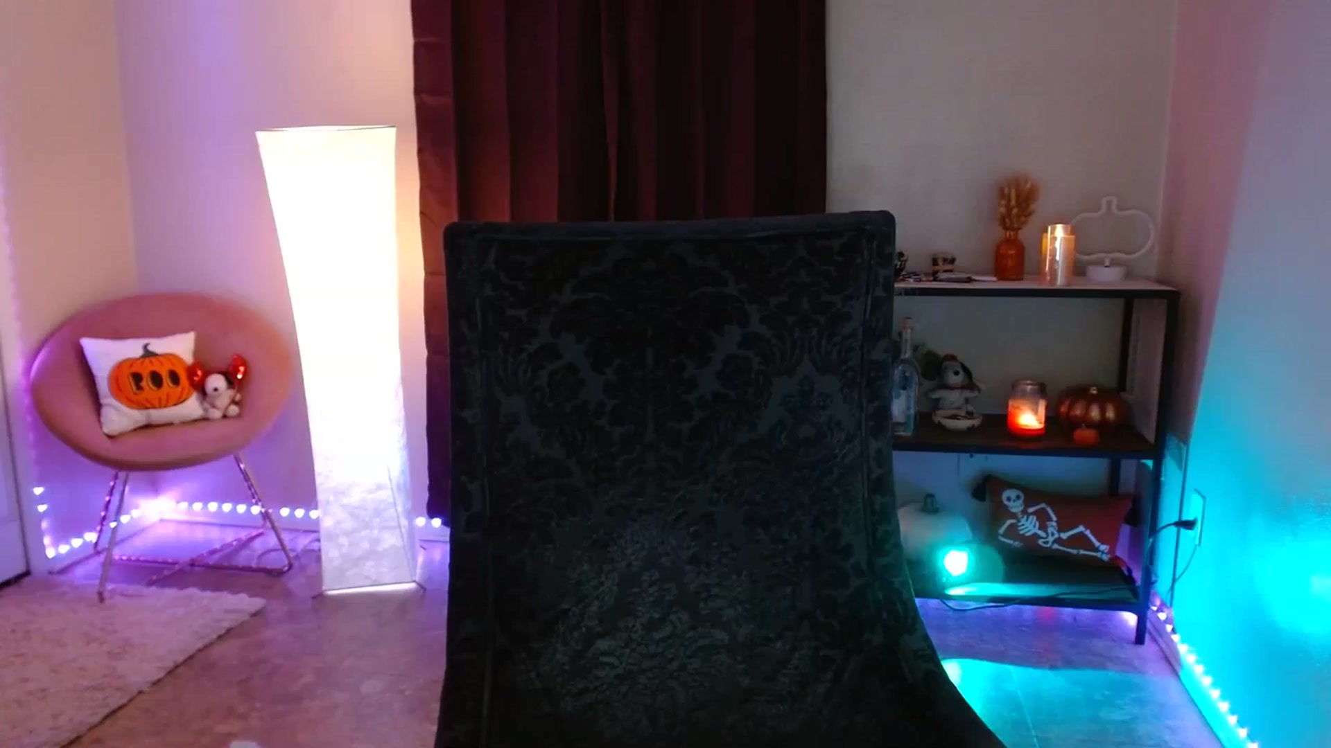 Gallery image thumbnail from DaniSpice's myfreecams stream on, 10/18/2023, 10:26 image 13 of 20