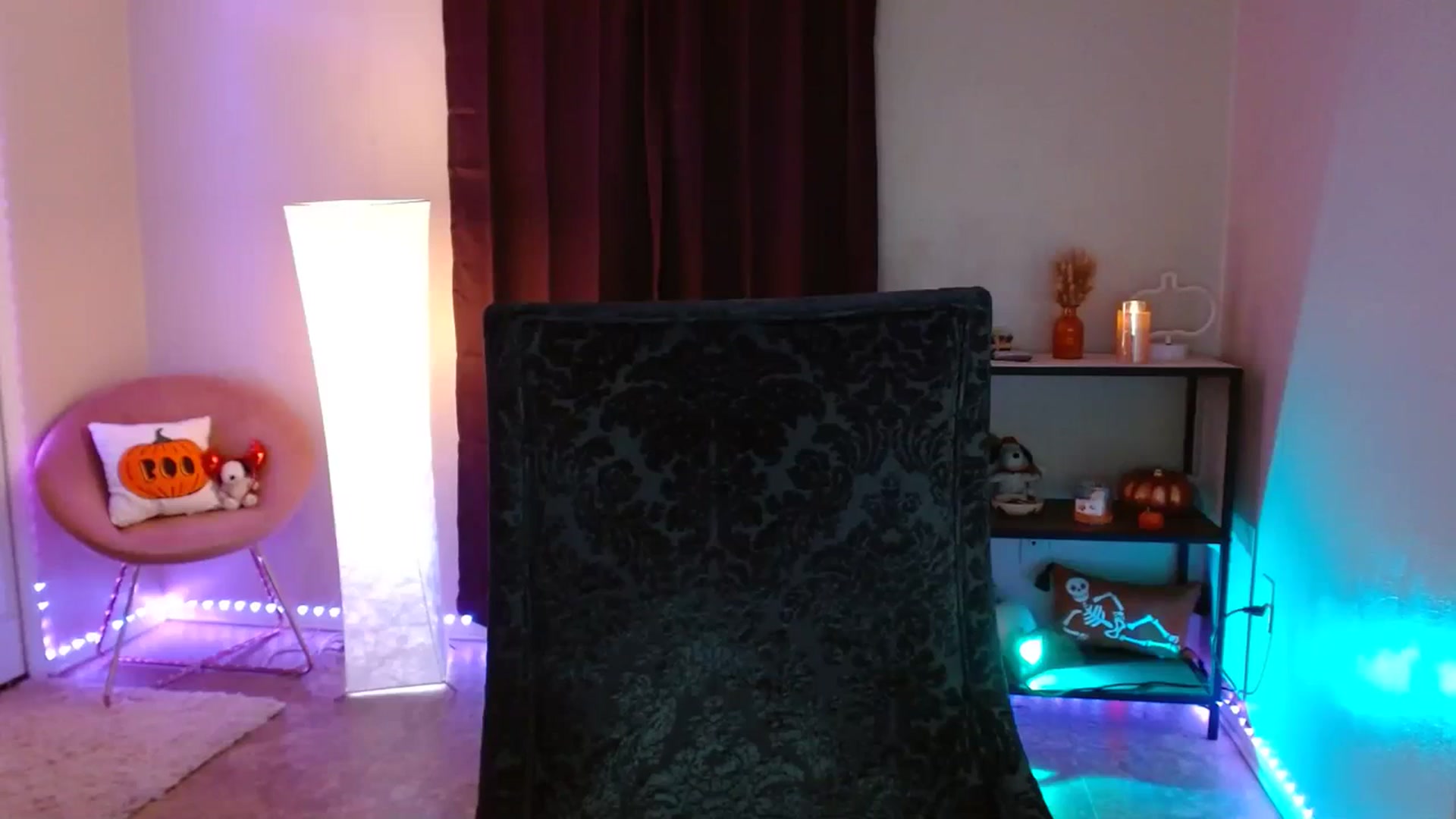 Gallery image thumbnail from DaniSpice's myfreecams stream on, 10/21/2023, 06:36 image 14 of 20
