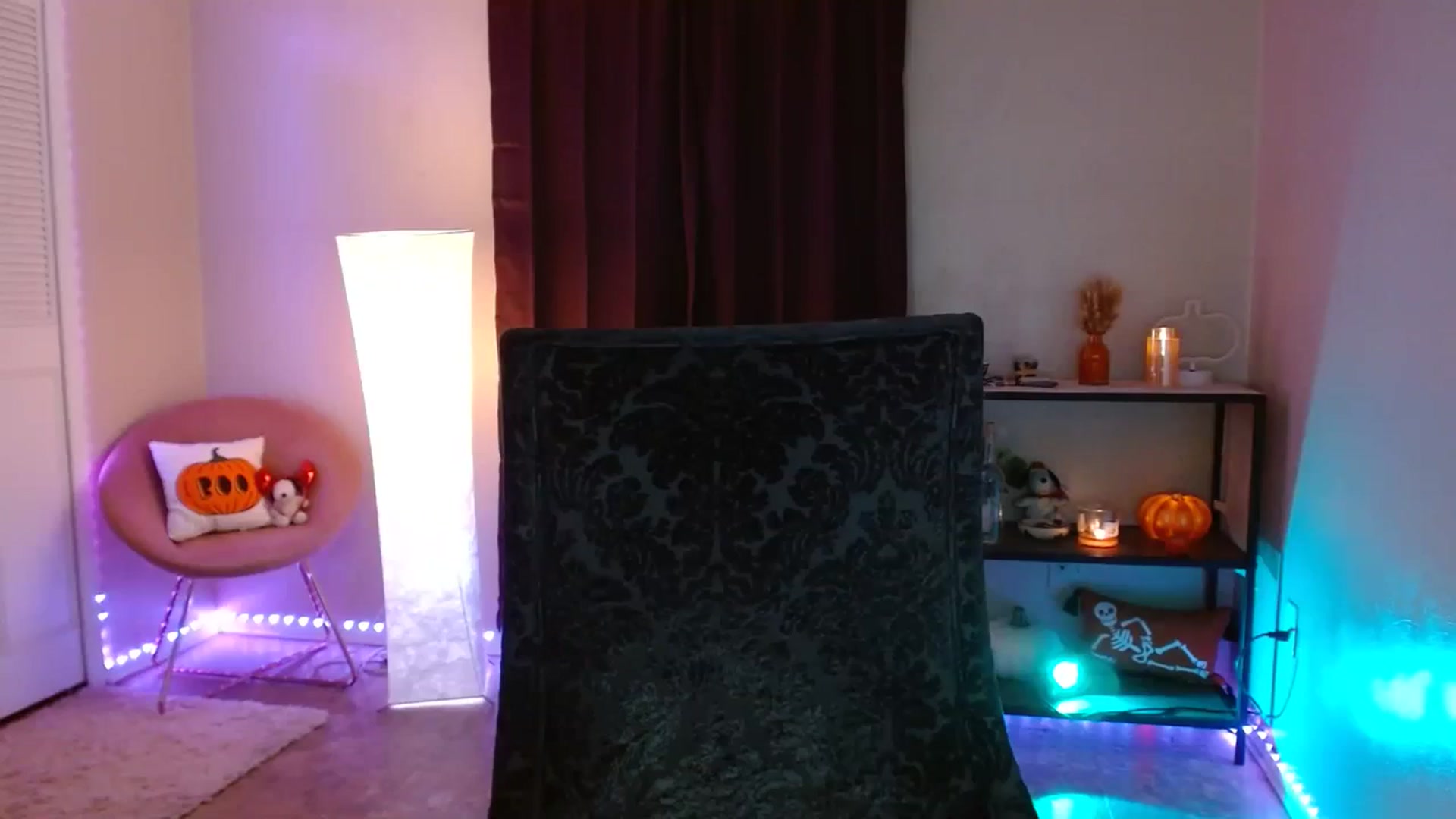 Gallery image thumbnail from DaniSpice's myfreecams stream on, 10/23/2023, 07:36 image 9 of 20