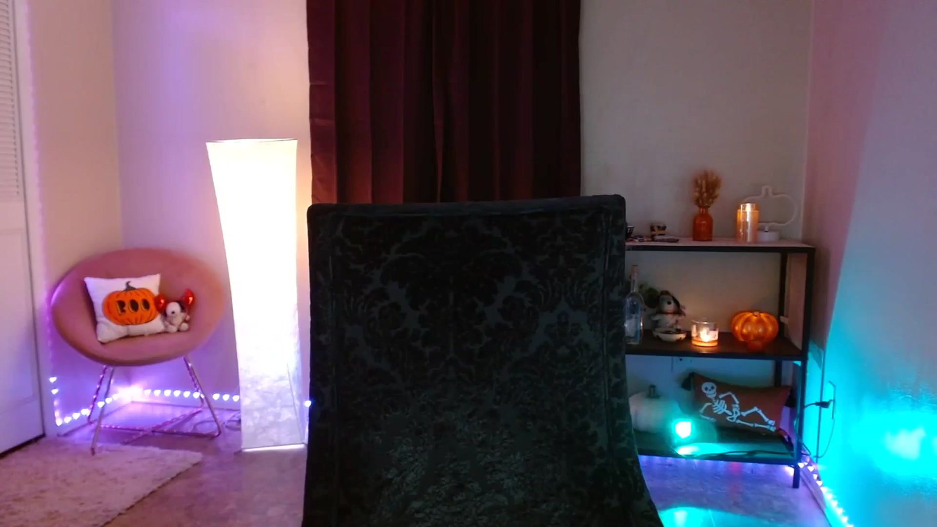 Gallery image thumbnail from DaniSpice's myfreecams stream on, 10/23/2023, 07:36 image 14 of 20