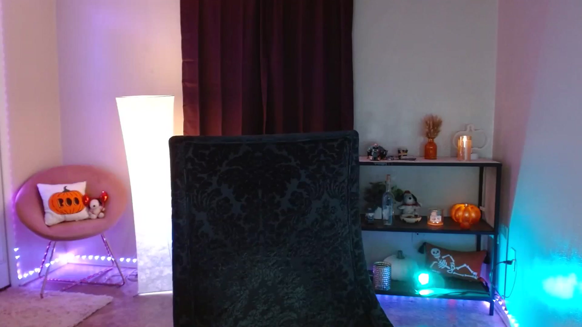 Gallery image thumbnail from DaniSpice's myfreecams stream on, 10/24/2023, 06:17 image 19 of 20