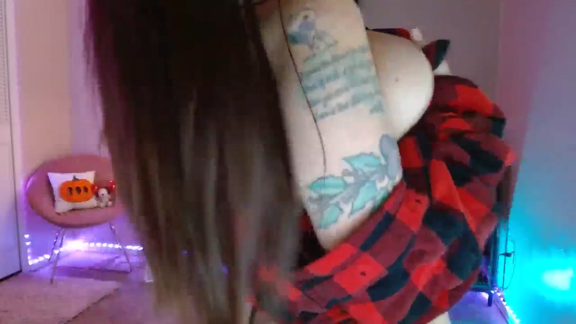 Gallery image thumbnail from DaniSpice's myfreecams stream on, 10/24/2023, 10:06 image 13 of 20