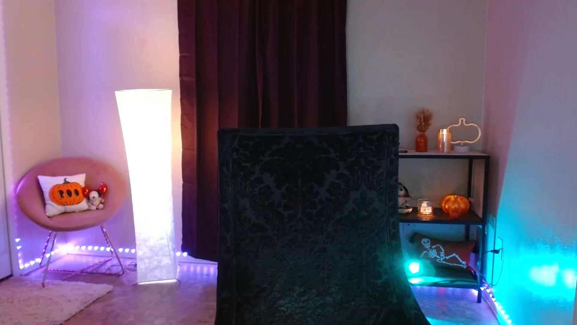 Gallery image thumbnail from DaniSpice's myfreecams stream on, 10/24/2023, 10:06 image 17 of 20