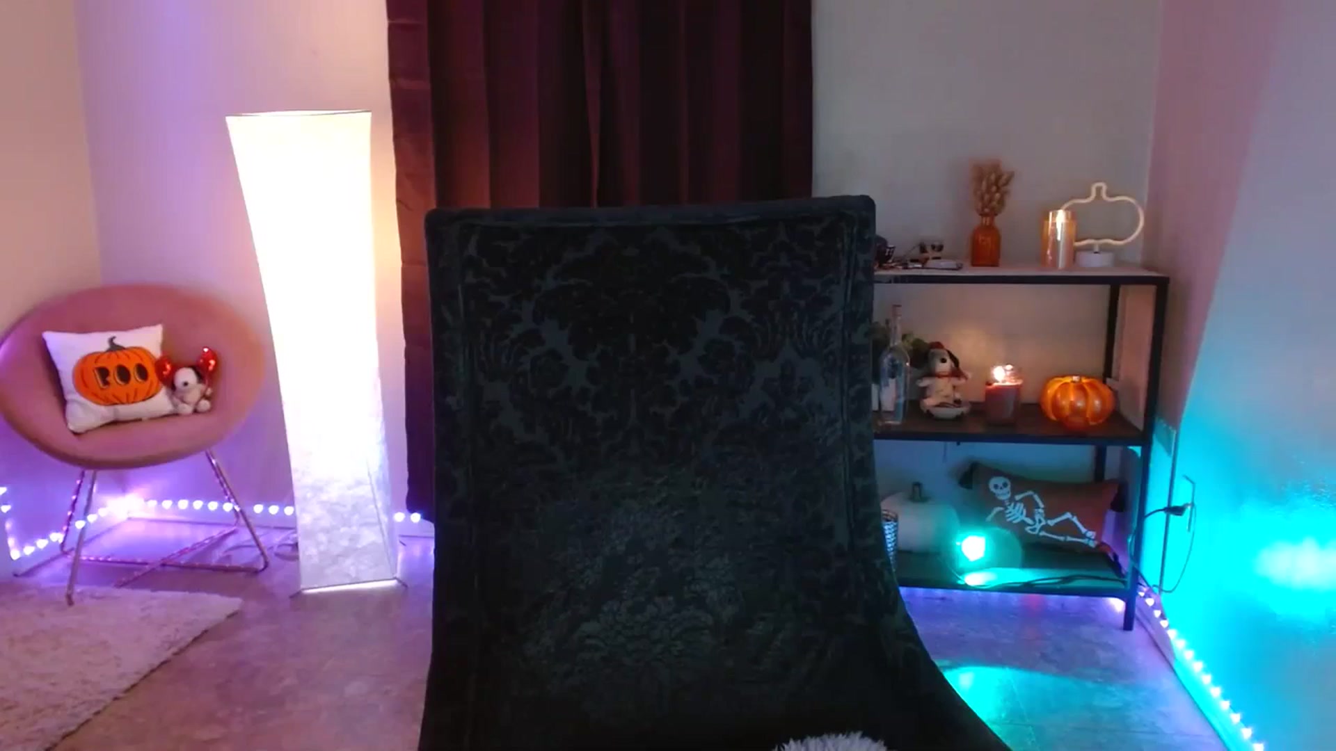 Gallery image thumbnail from DaniSpice's myfreecams stream on, 10/28/2023, 06:41 image 4 of 20