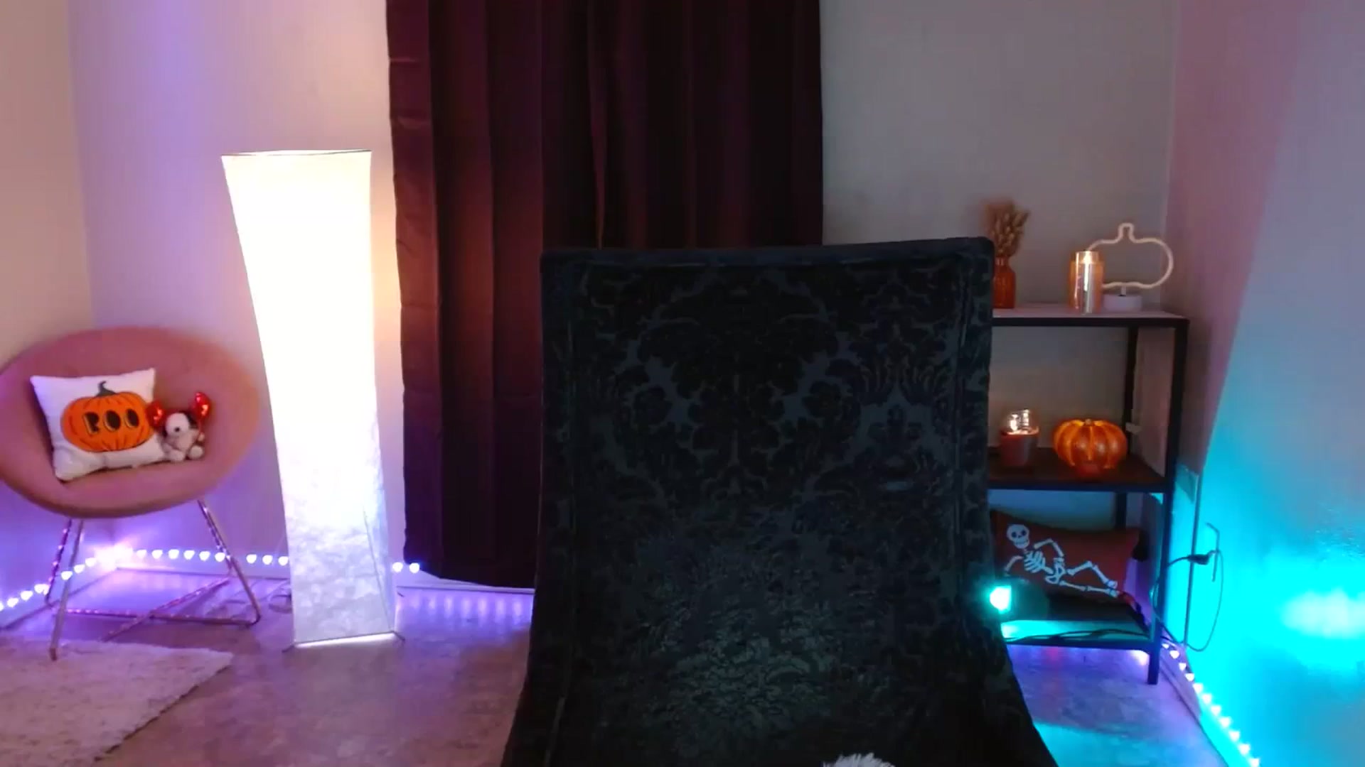 Gallery image thumbnail from DaniSpice's myfreecams stream on, 11/01/2023, 08:54 image 18 of 20
