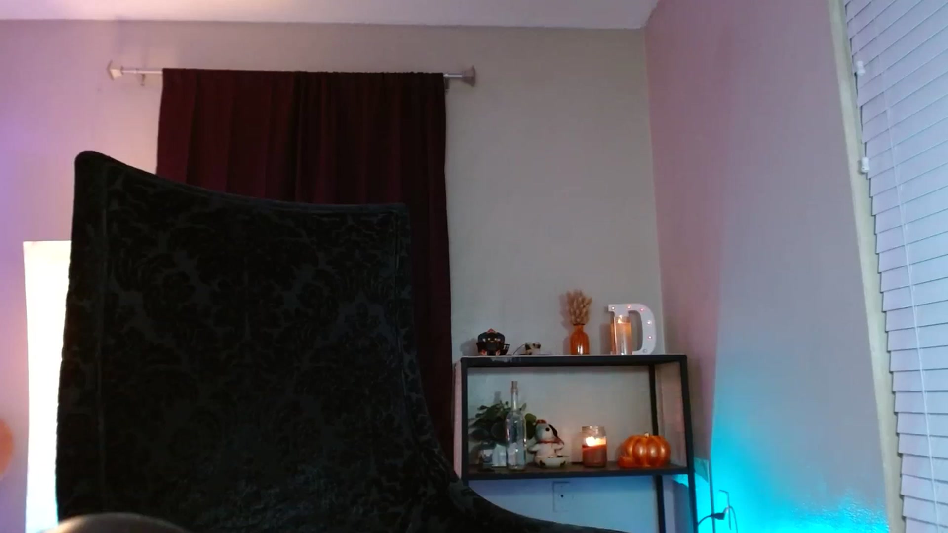 Gallery image thumbnail from DaniSpice's myfreecams stream on, 11/04/2023, 08:07 image 13 of 20