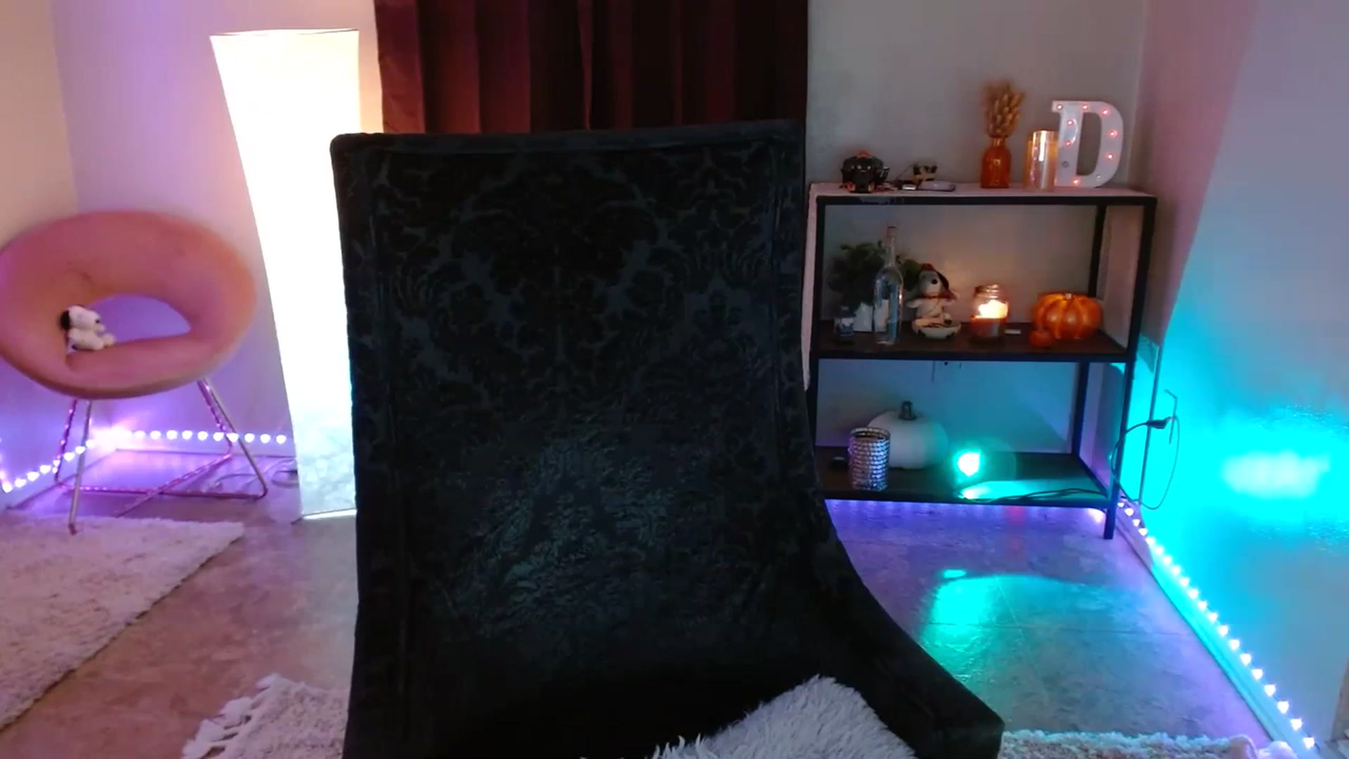 Gallery image thumbnail from DaniSpice's myfreecams stream on, 11/05/2023, 07:21 image 3 of 20