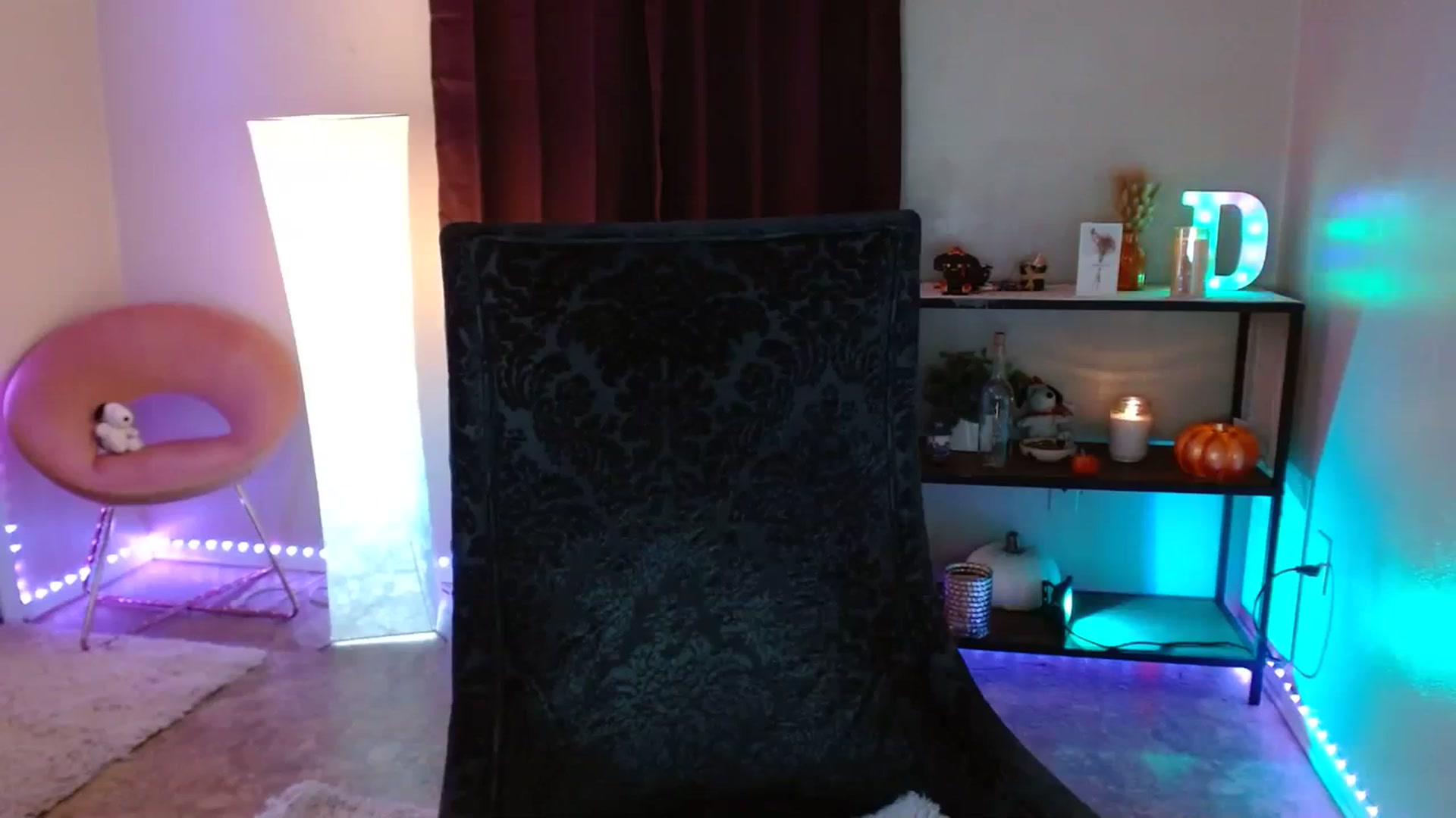 Gallery image thumbnail from DaniSpice's myfreecams stream on, 11/15/2023, 07:12 image 11 of 20