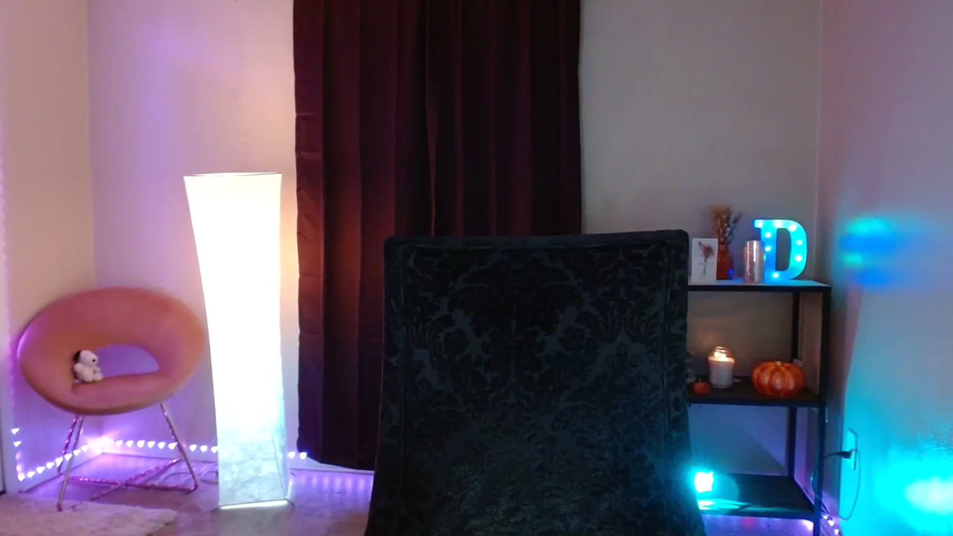 Gallery image thumbnail from DaniSpice's myfreecams stream on, 11/16/2023, 05:25 image 4 of 20