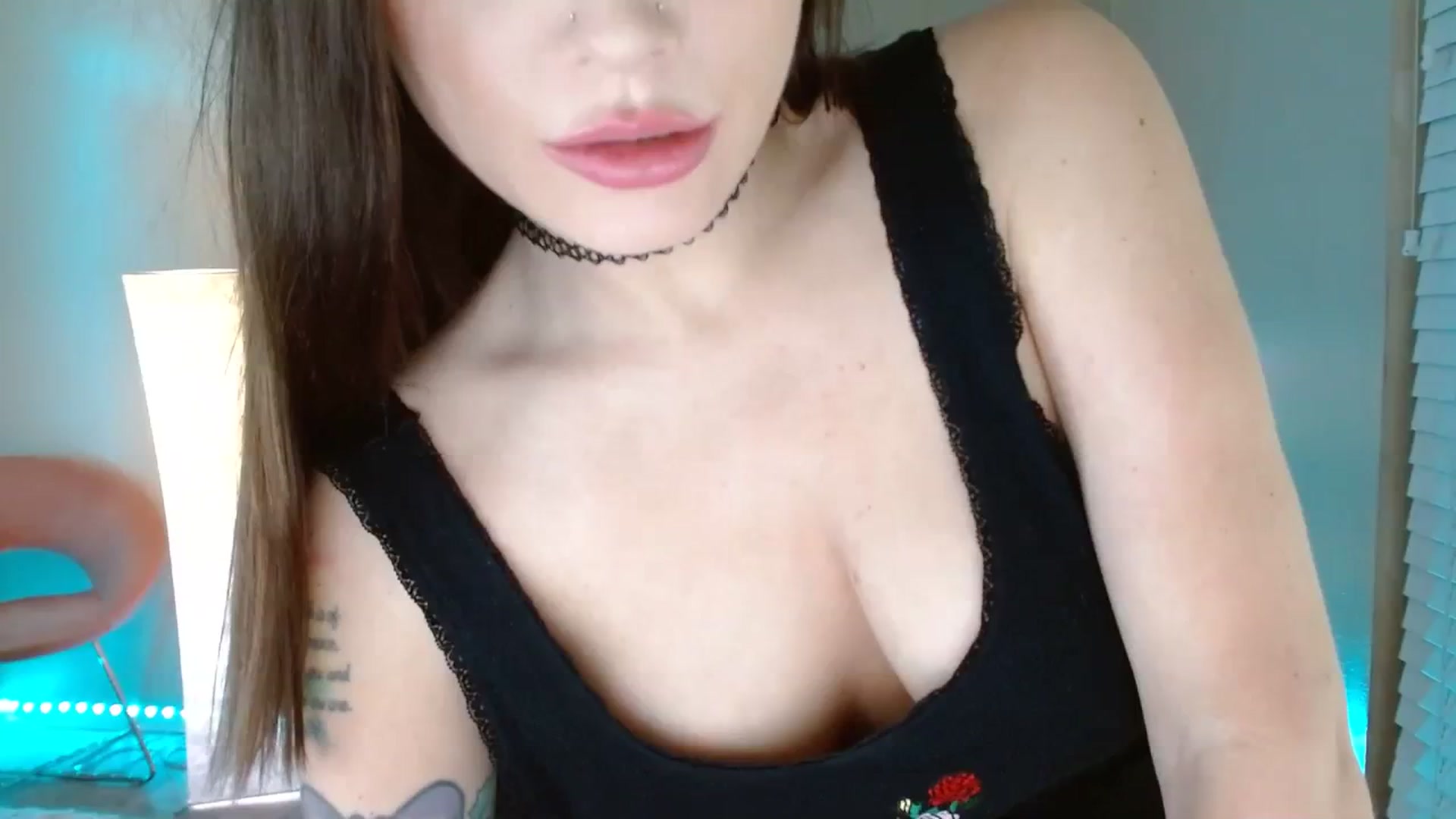 Gallery image thumbnail from DaniSpice's myfreecams stream on, 11/22/2023, 06:11 image 1 of 20