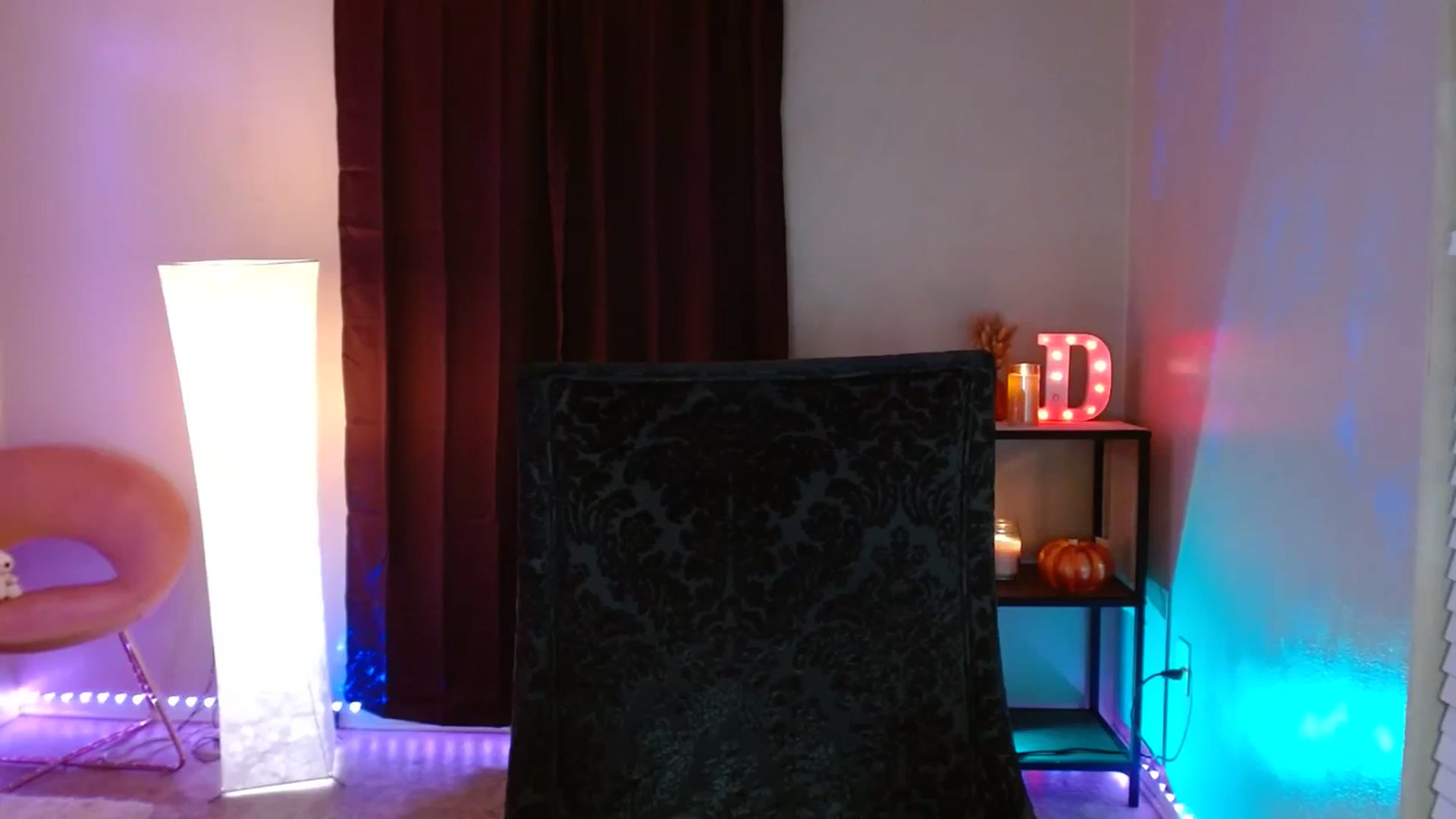 Gallery image thumbnail from DaniSpice's myfreecams stream on, 11/23/2023, 08:00 image 12 of 20