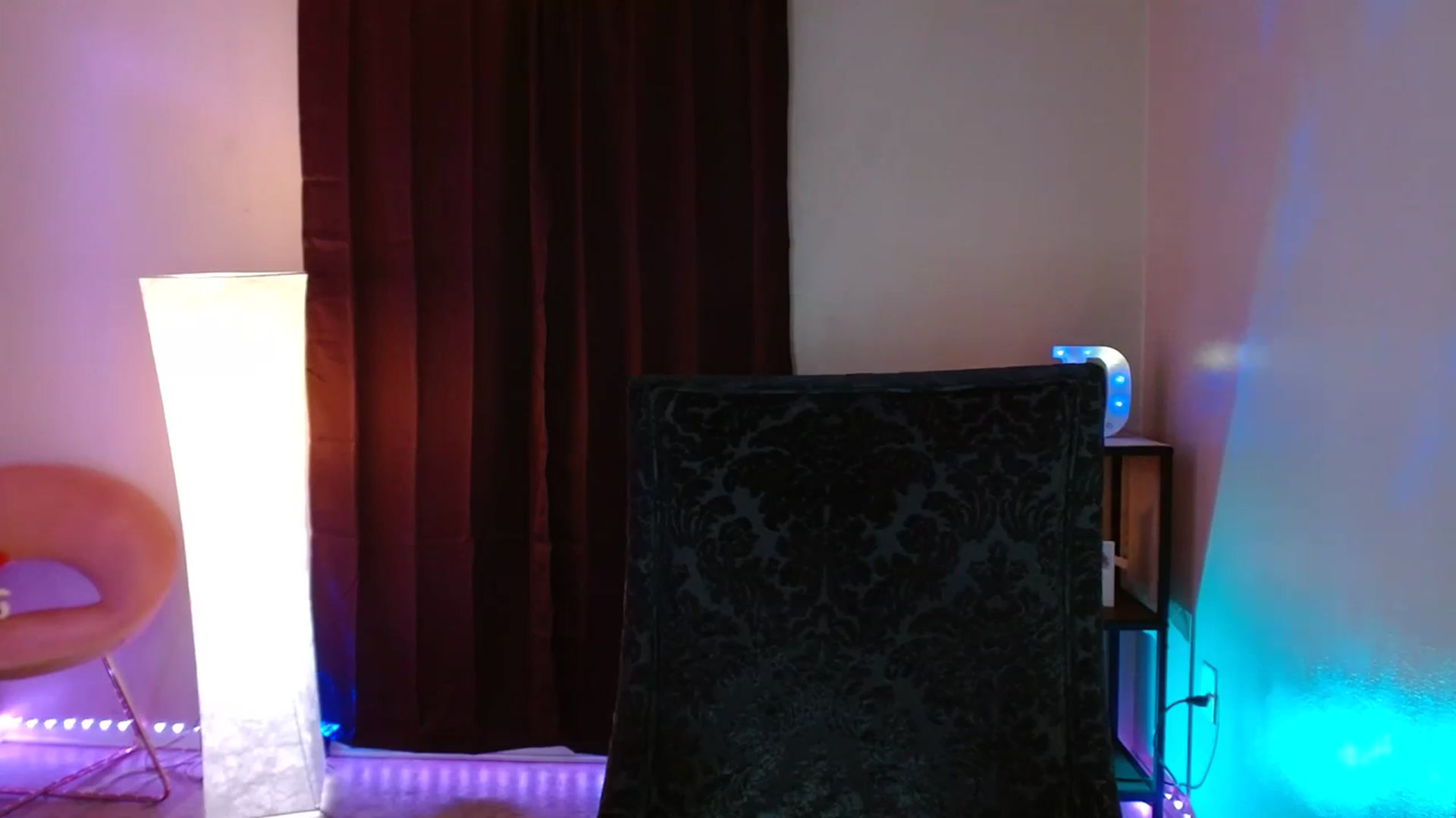 Gallery image thumbnail from DaniSpice's myfreecams stream on, 11/25/2023, 07:48 image 15 of 20