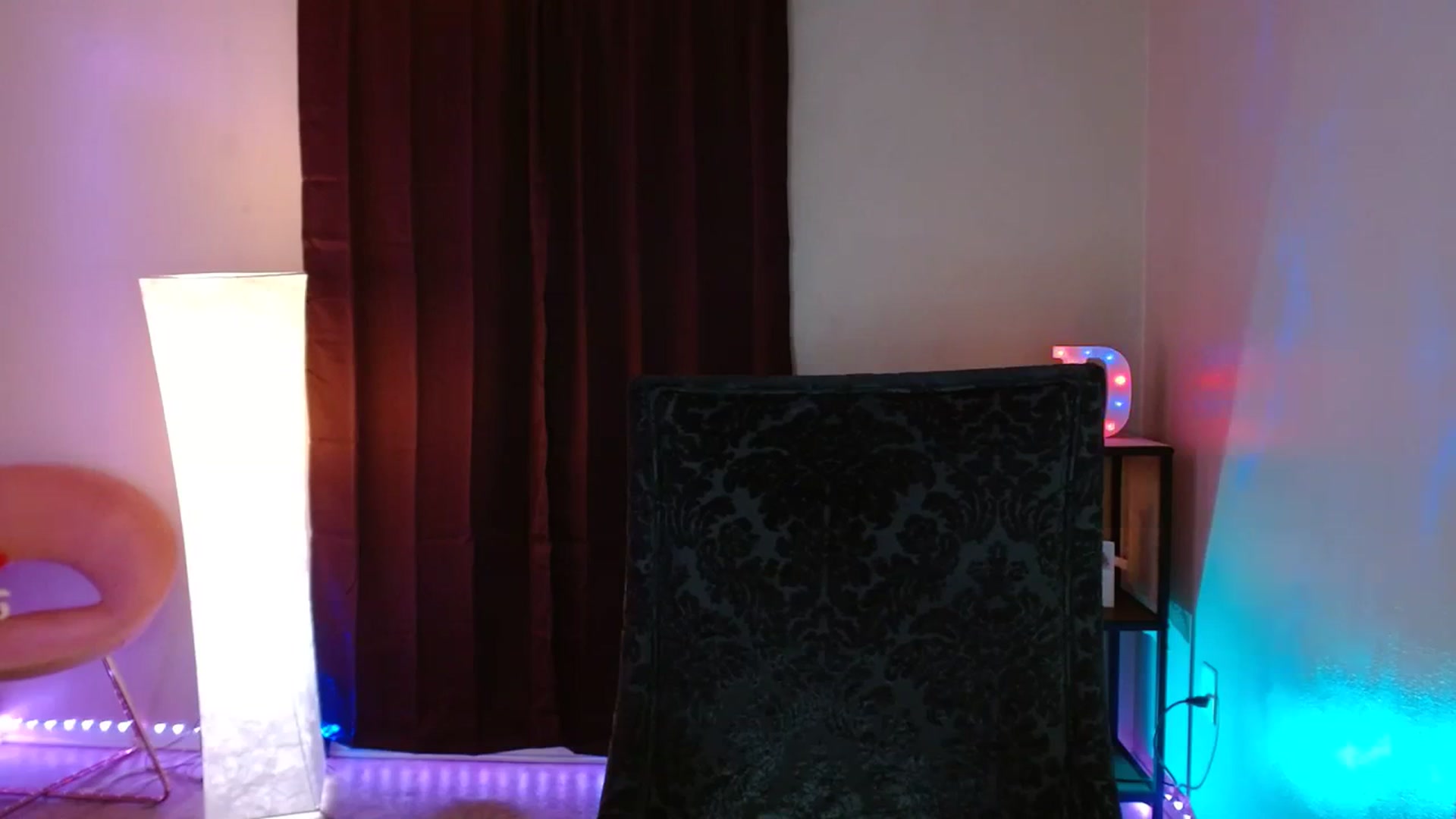Gallery image thumbnail from DaniSpice's myfreecams stream on, 11/25/2023, 07:48 image 10 of 20