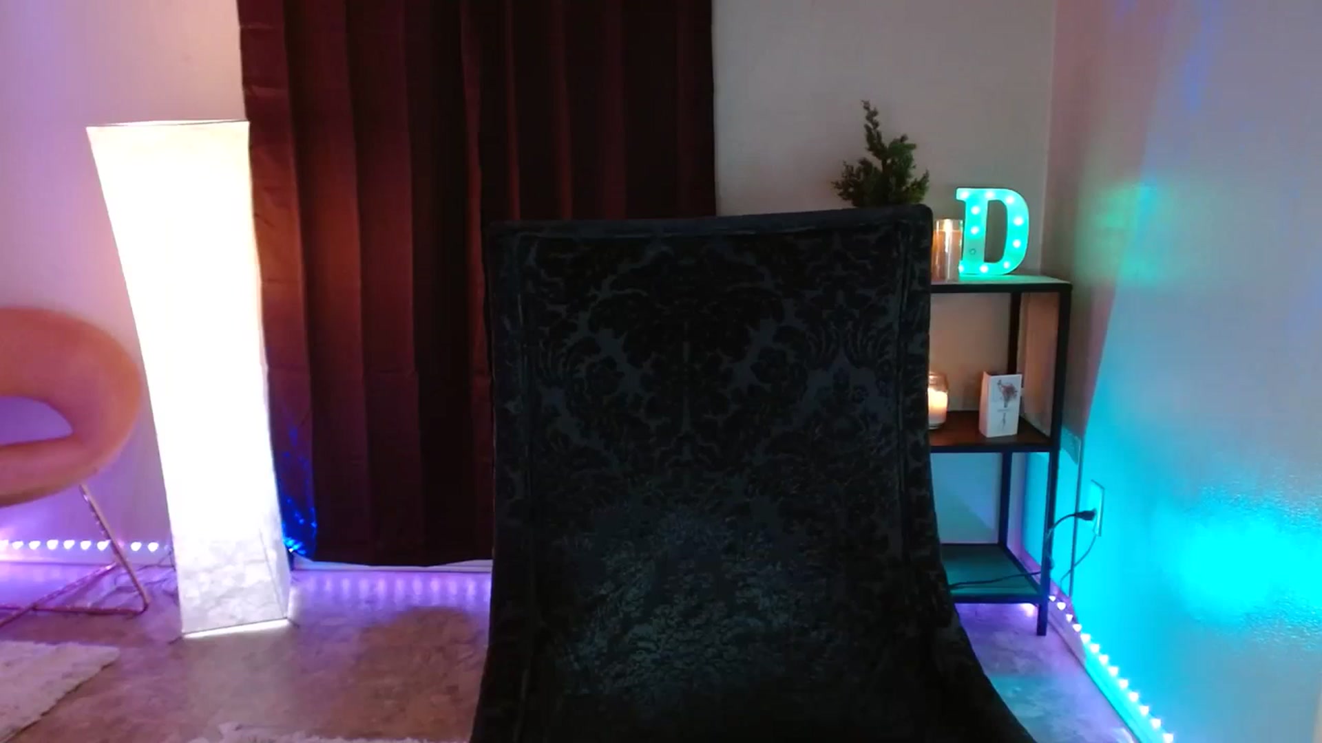 Gallery image thumbnail from DaniSpice's myfreecams stream on, 11/26/2023, 07:50 image 19 of 20