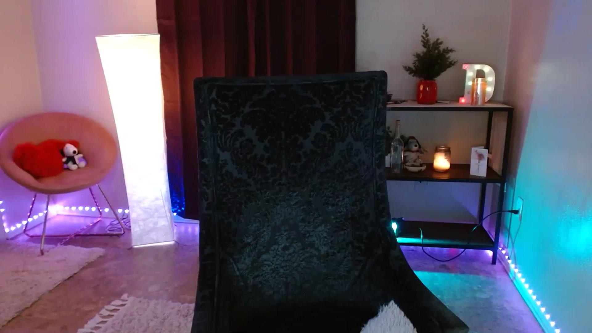 Gallery image thumbnail from DaniSpice's myfreecams stream on, 12/08/2023, 07:17 image 20 of 20