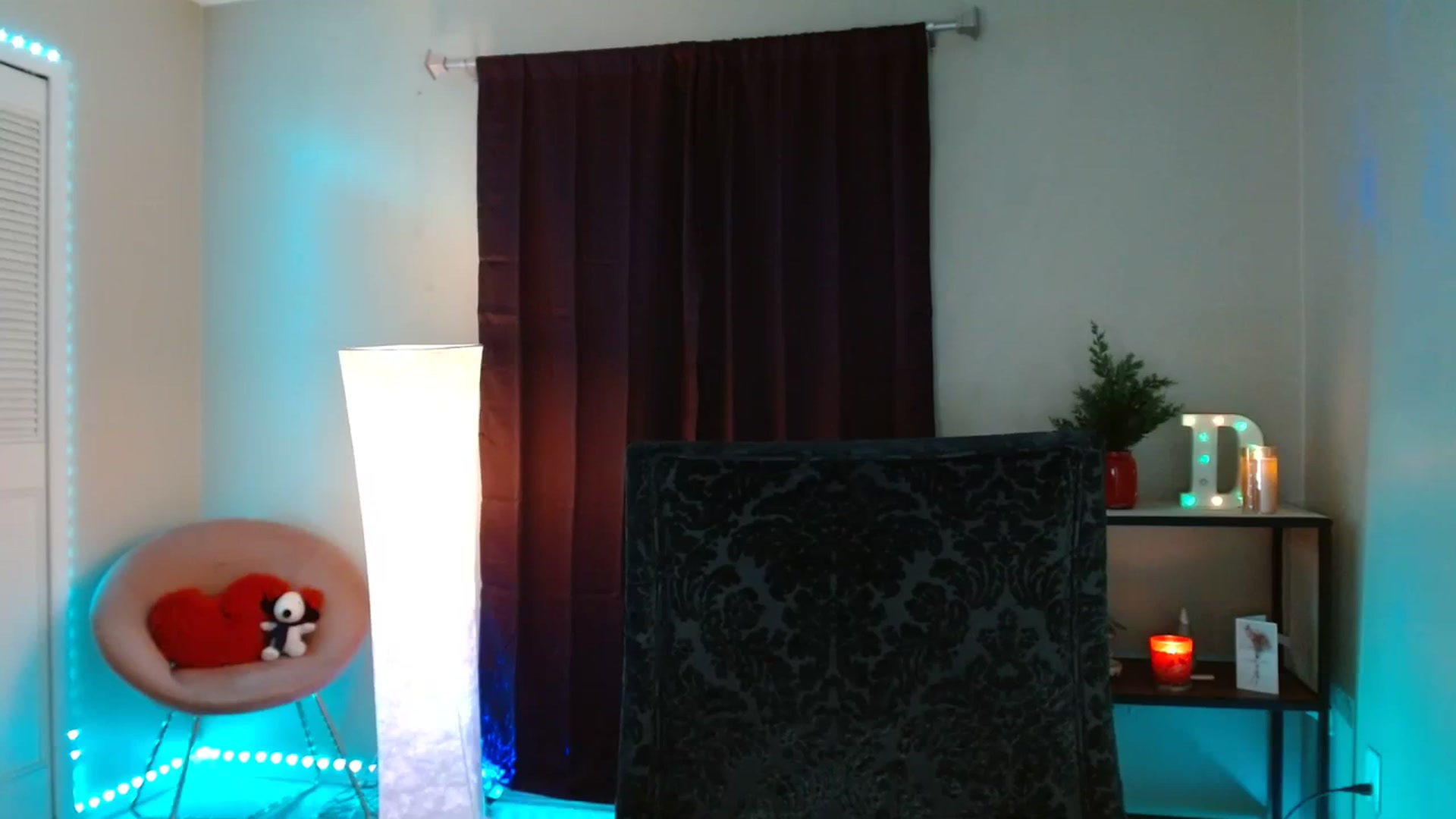 Gallery image thumbnail from DaniSpice's myfreecams stream on, 12/13/2023, 09:04 image 2 of 20