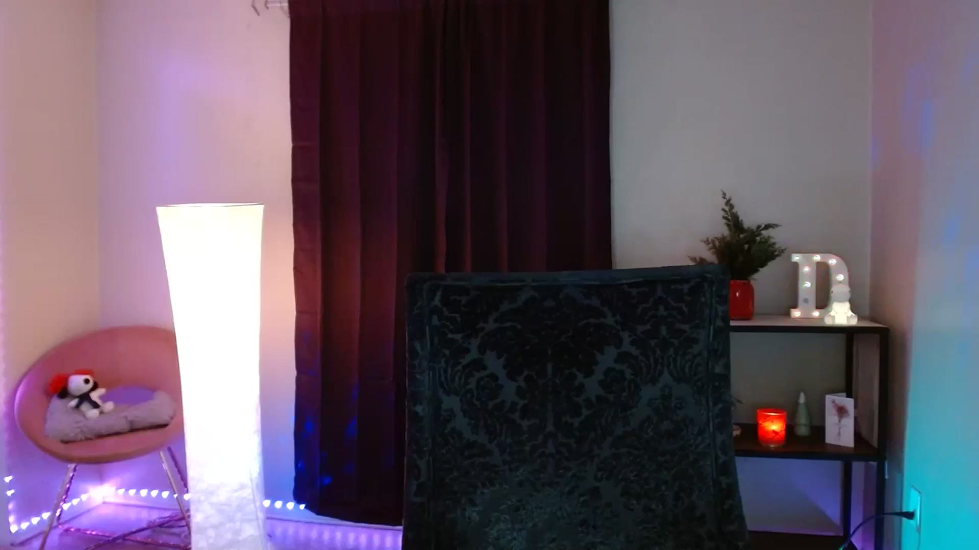 Gallery image thumbnail from DaniSpice's myfreecams stream on, 12/22/2023, 06:37 image 6 of 20