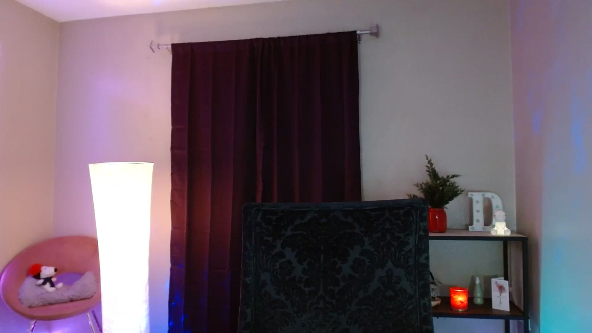 Gallery image thumbnail from DaniSpice's myfreecams stream on, 12/22/2023, 08:06 image 17 of 20
