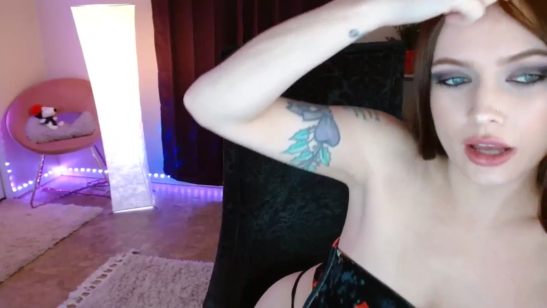 Gallery image thumbnail from DaniSpice's myfreecams stream on, 12/22/2023, 08:06 image 9 of 20