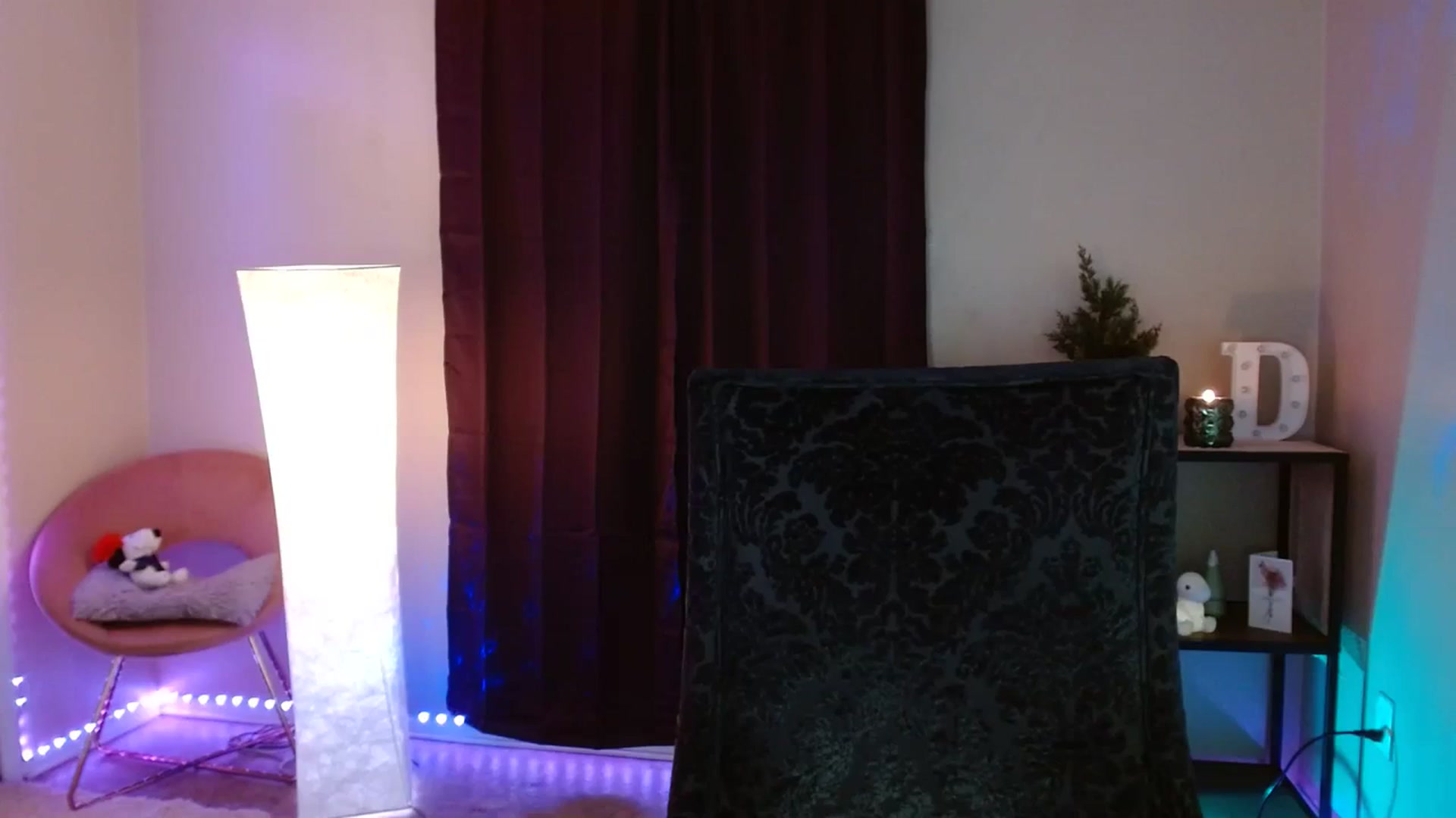 Gallery image thumbnail from DaniSpice's myfreecams stream on, 12/27/2023, 05:11 image 13 of 20