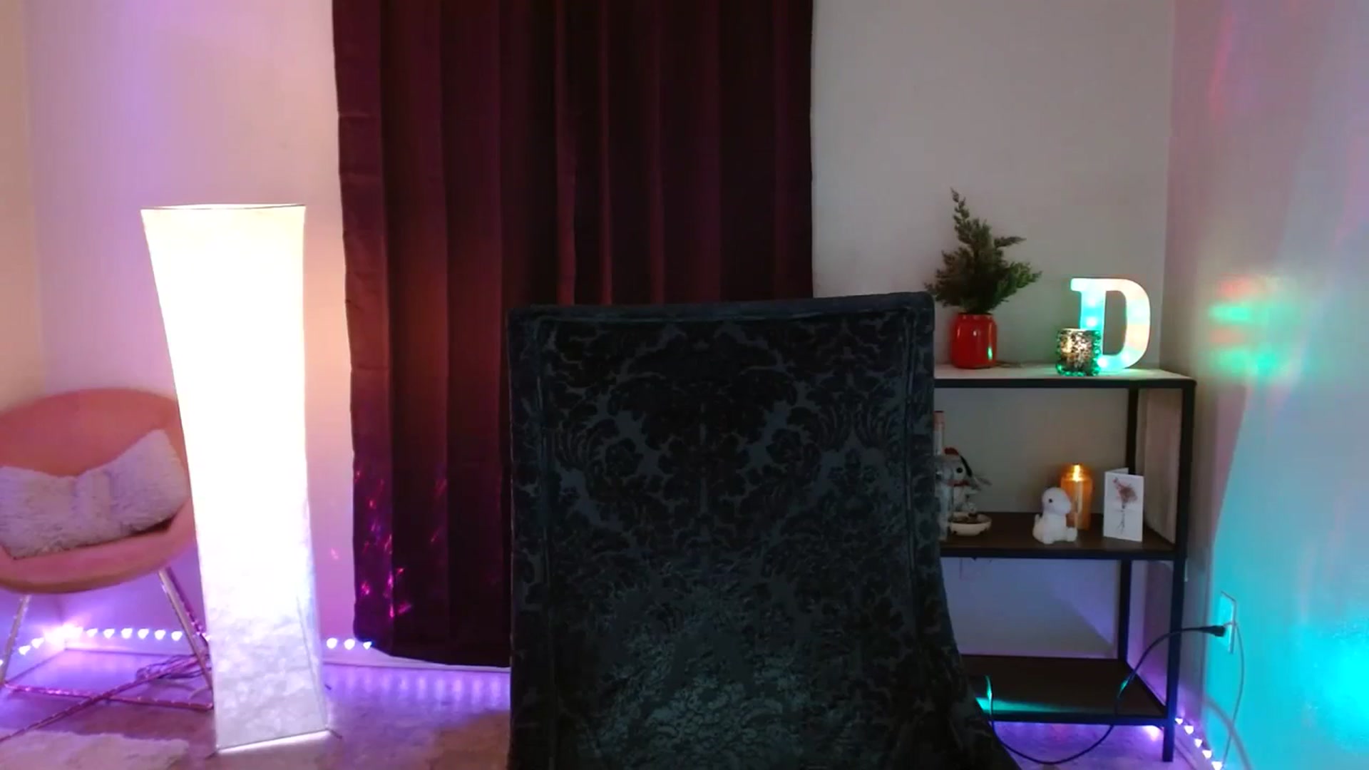 Gallery image thumbnail from DaniSpice's myfreecams stream on, 01/04/2024, 06:42 image 2 of 20