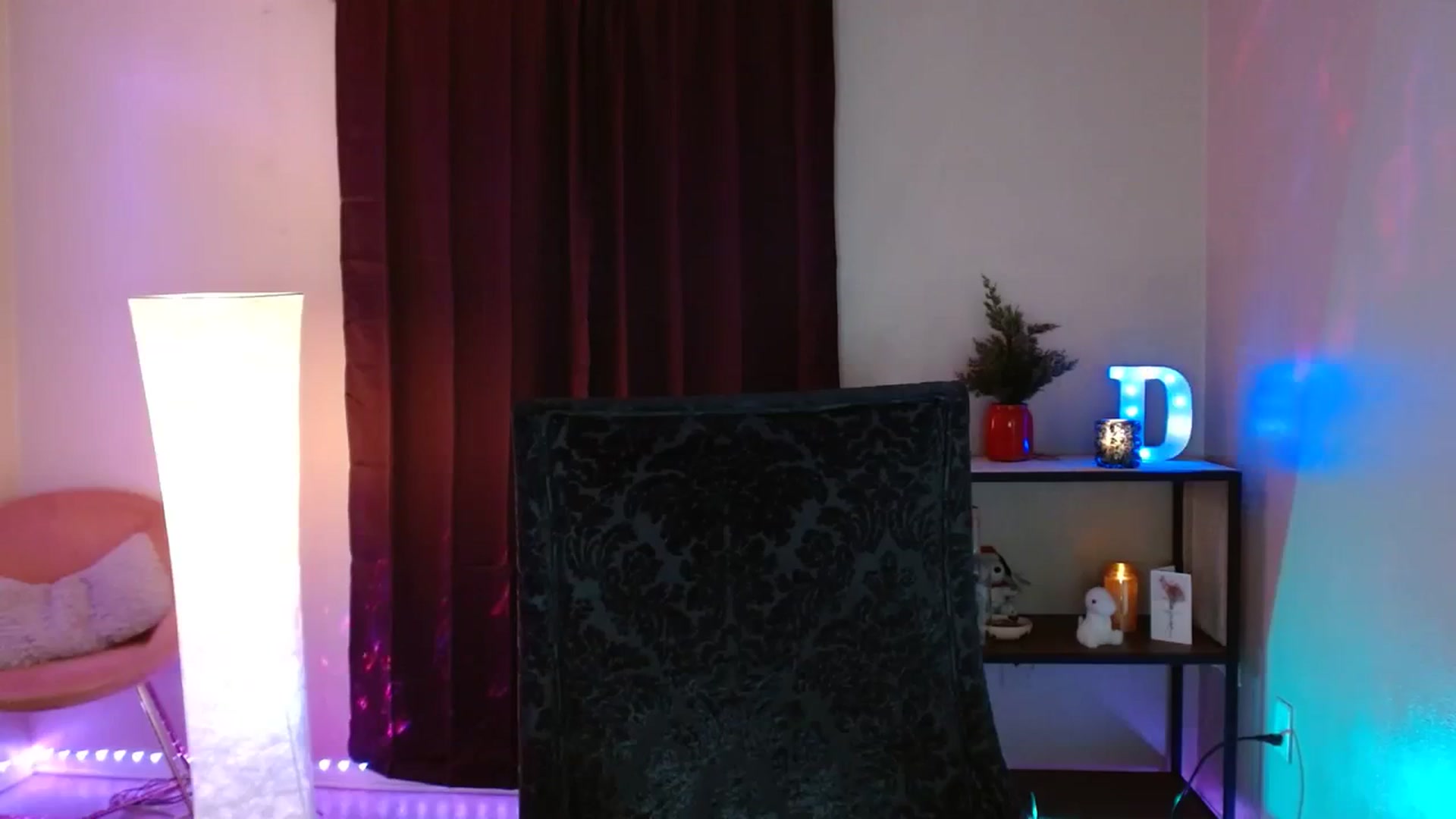 Gallery image thumbnail from DaniSpice's myfreecams stream on, 01/04/2024, 06:42 image 18 of 20