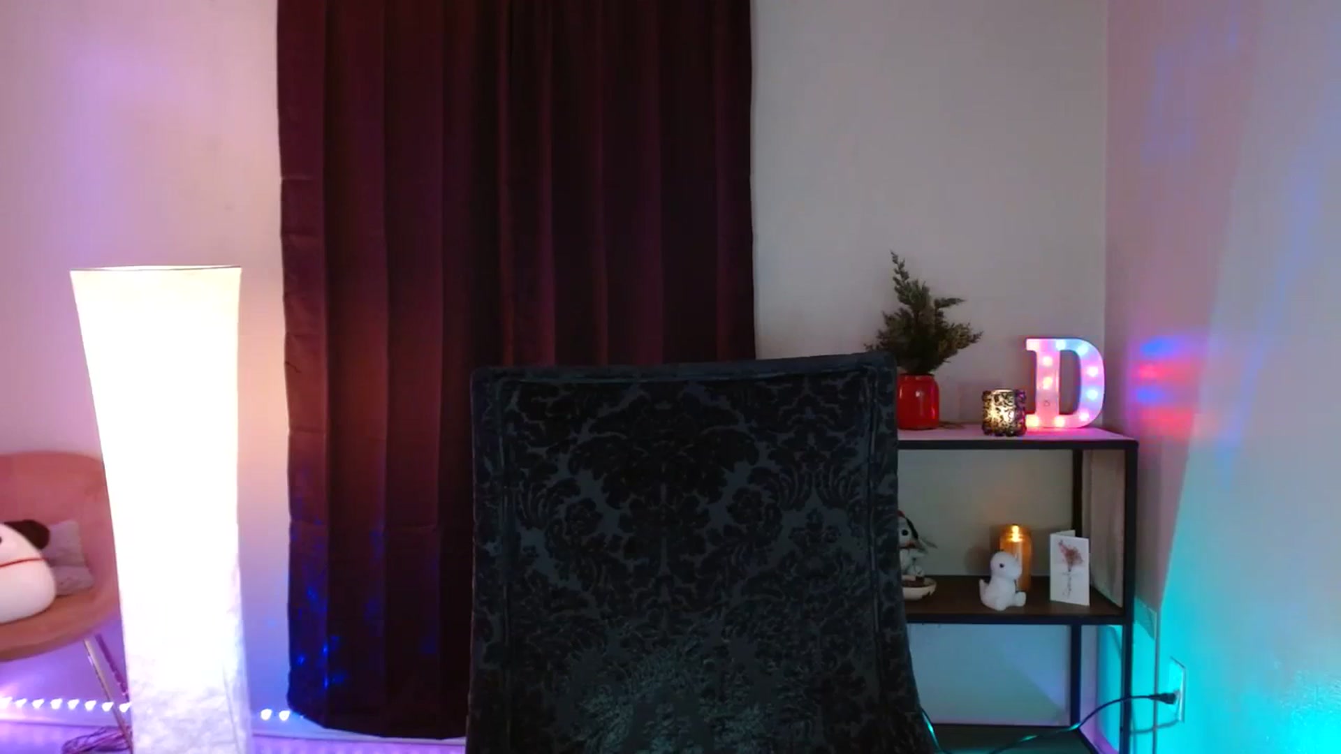 Gallery image thumbnail from DaniSpice's myfreecams stream on, 01/08/2024, 08:05 image 8 of 20