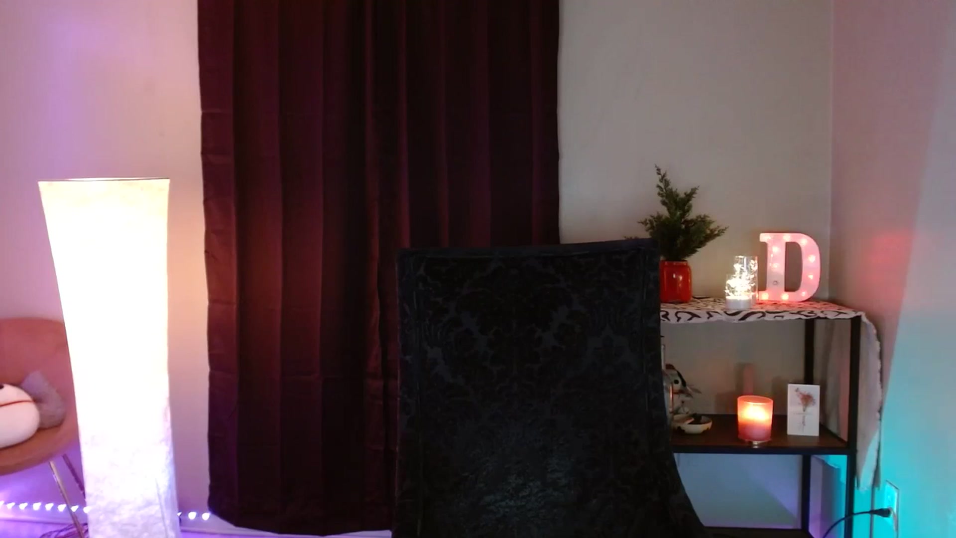 Gallery image thumbnail from DaniSpice's myfreecams stream on, 01/17/2024, 09:28 image 20 of 20
