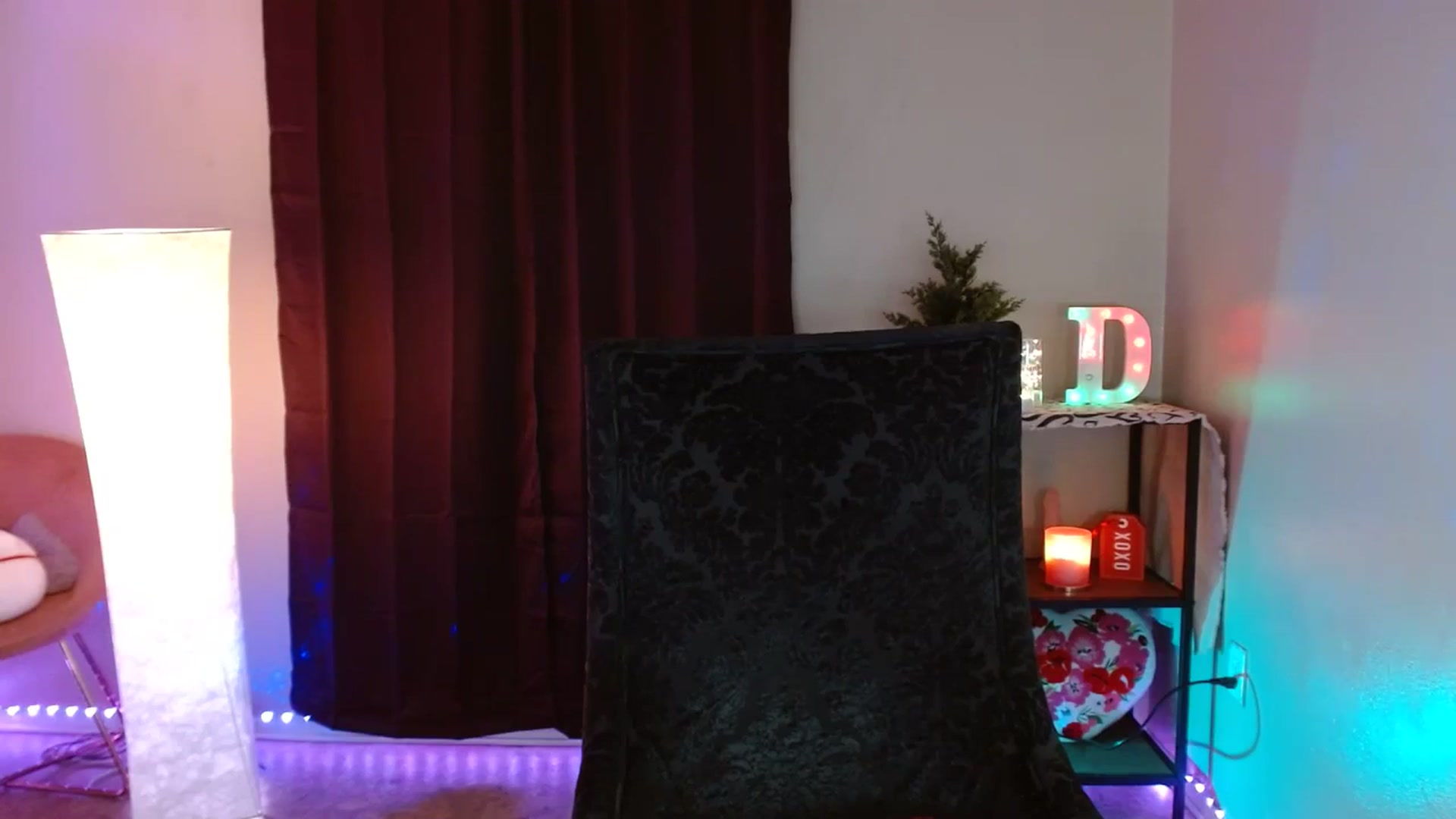 Gallery image thumbnail from DaniSpice's myfreecams stream on, 01/19/2024, 06:22 image 5 of 20