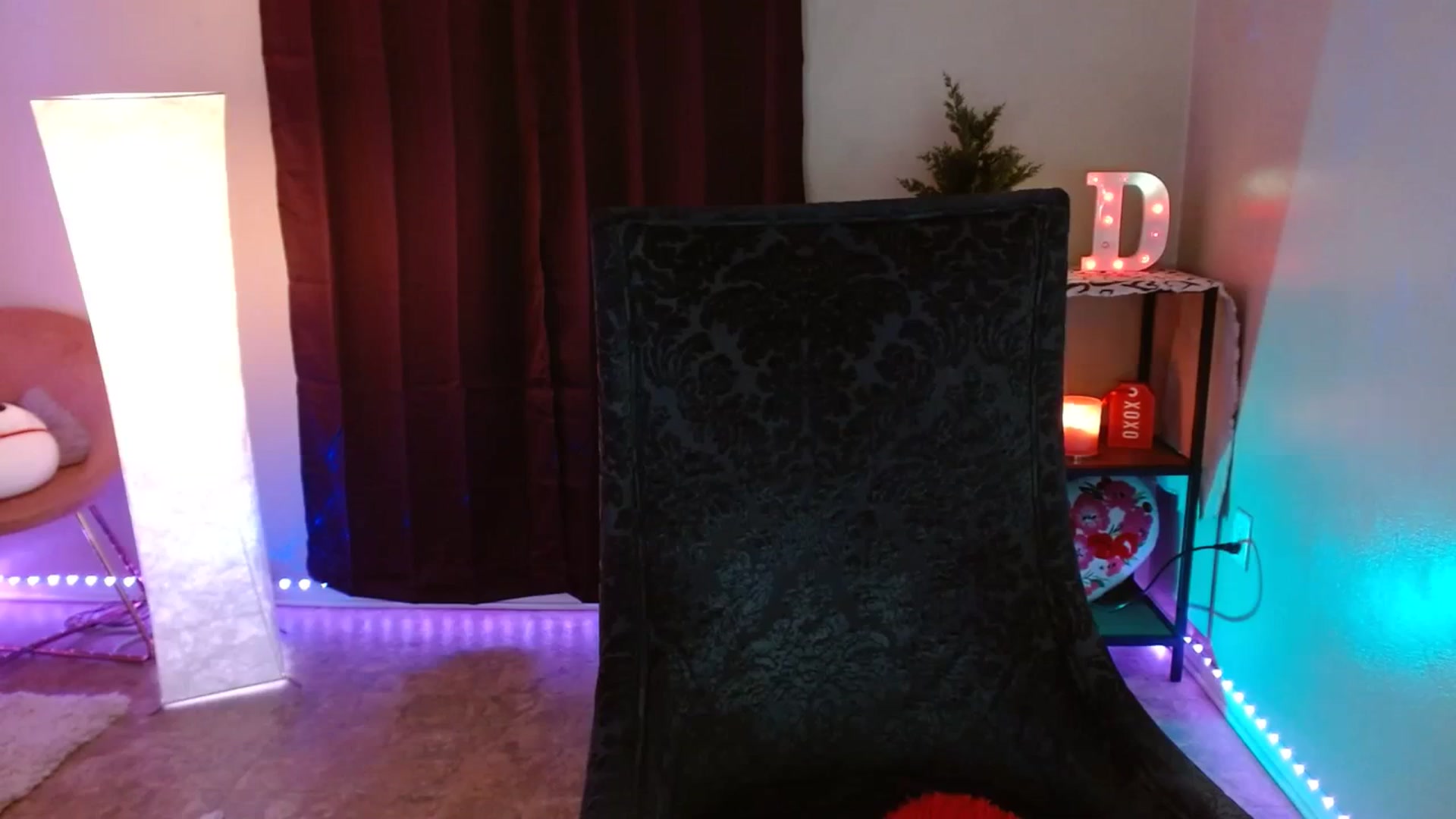 Gallery image thumbnail from DaniSpice's myfreecams stream on, 01/19/2024, 06:22 image 16 of 20