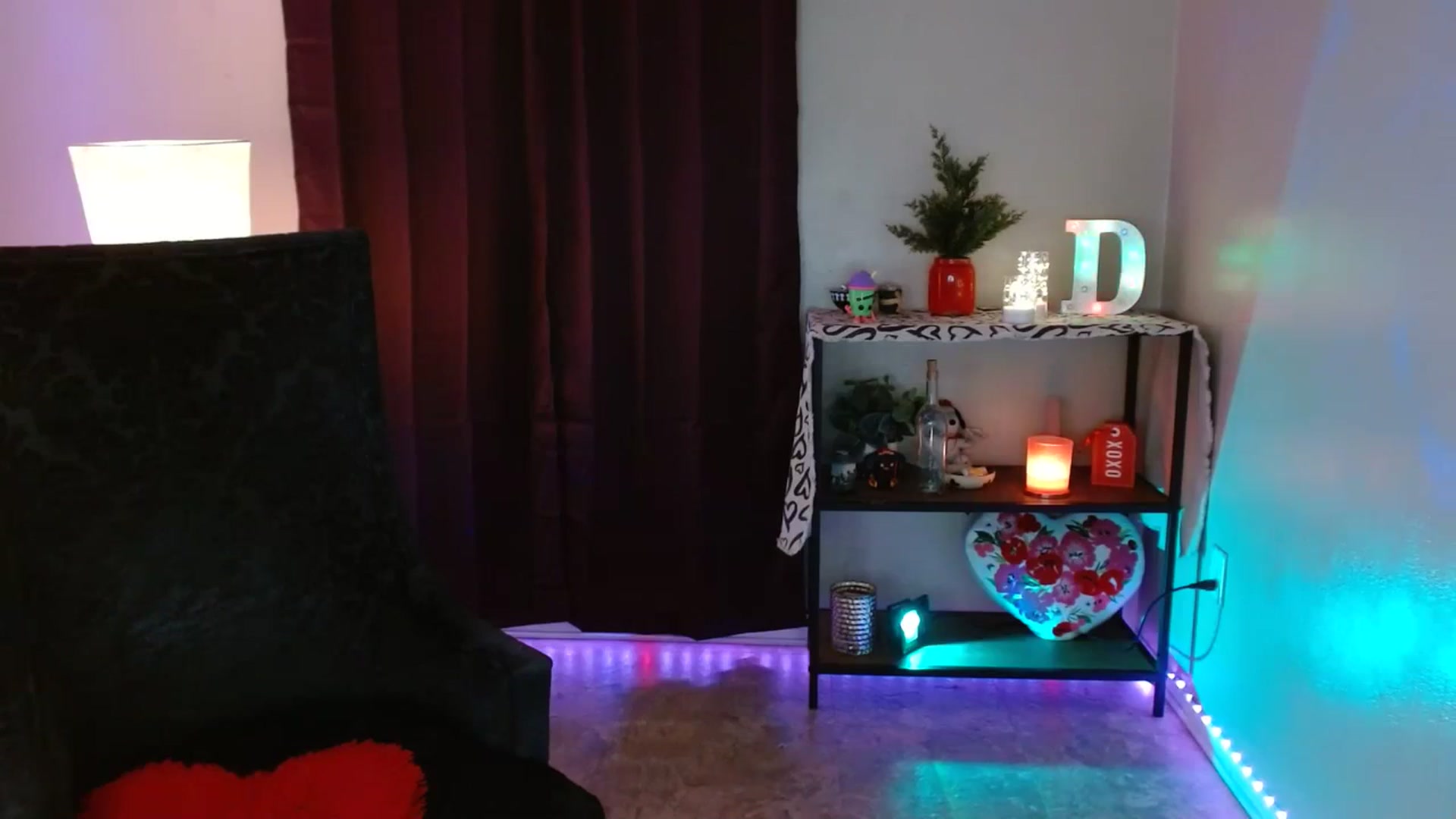Gallery image thumbnail from DaniSpice's myfreecams stream on, 01/25/2024, 10:02 image 6 of 20