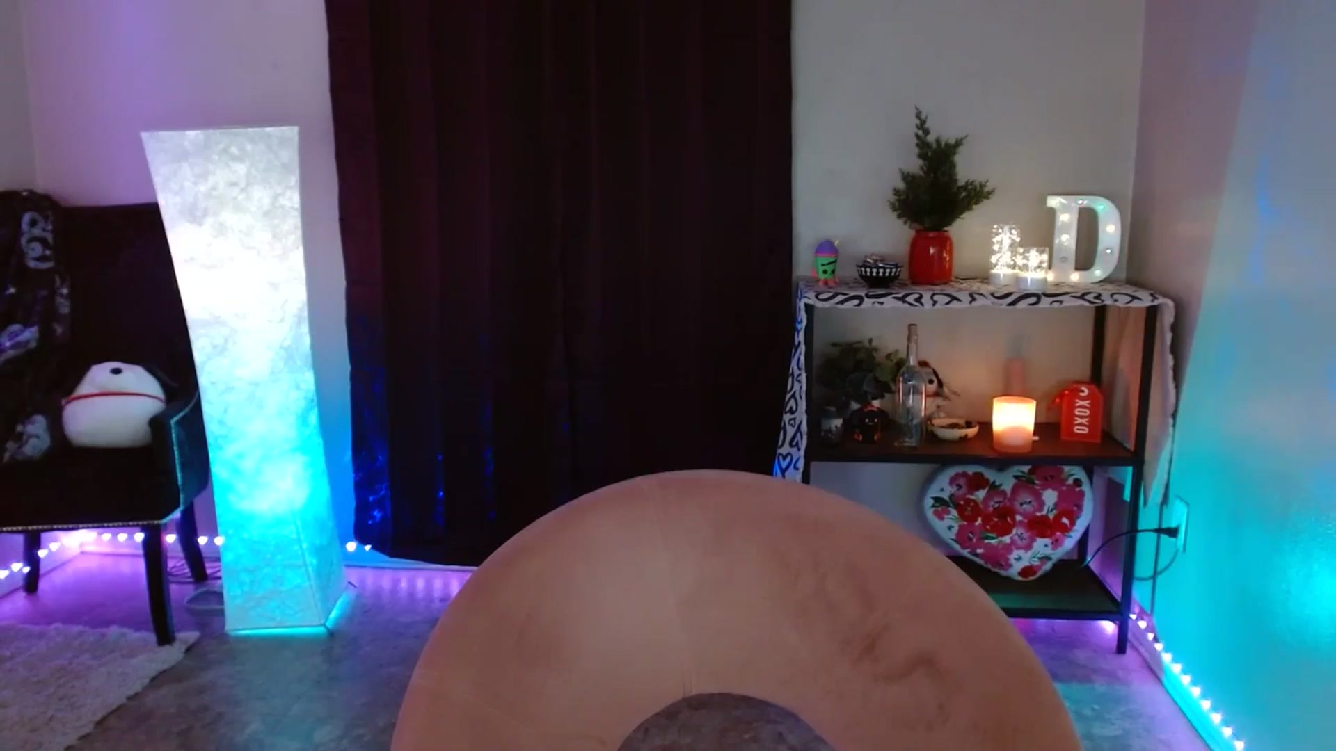 Gallery image thumbnail from DaniSpice's myfreecams stream on, 02/07/2024, 06:18 image 8 of 20