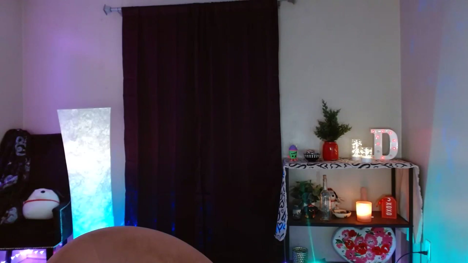 Gallery image thumbnail from DaniSpice's myfreecams stream on, 02/07/2024, 08:03 image 15 of 20