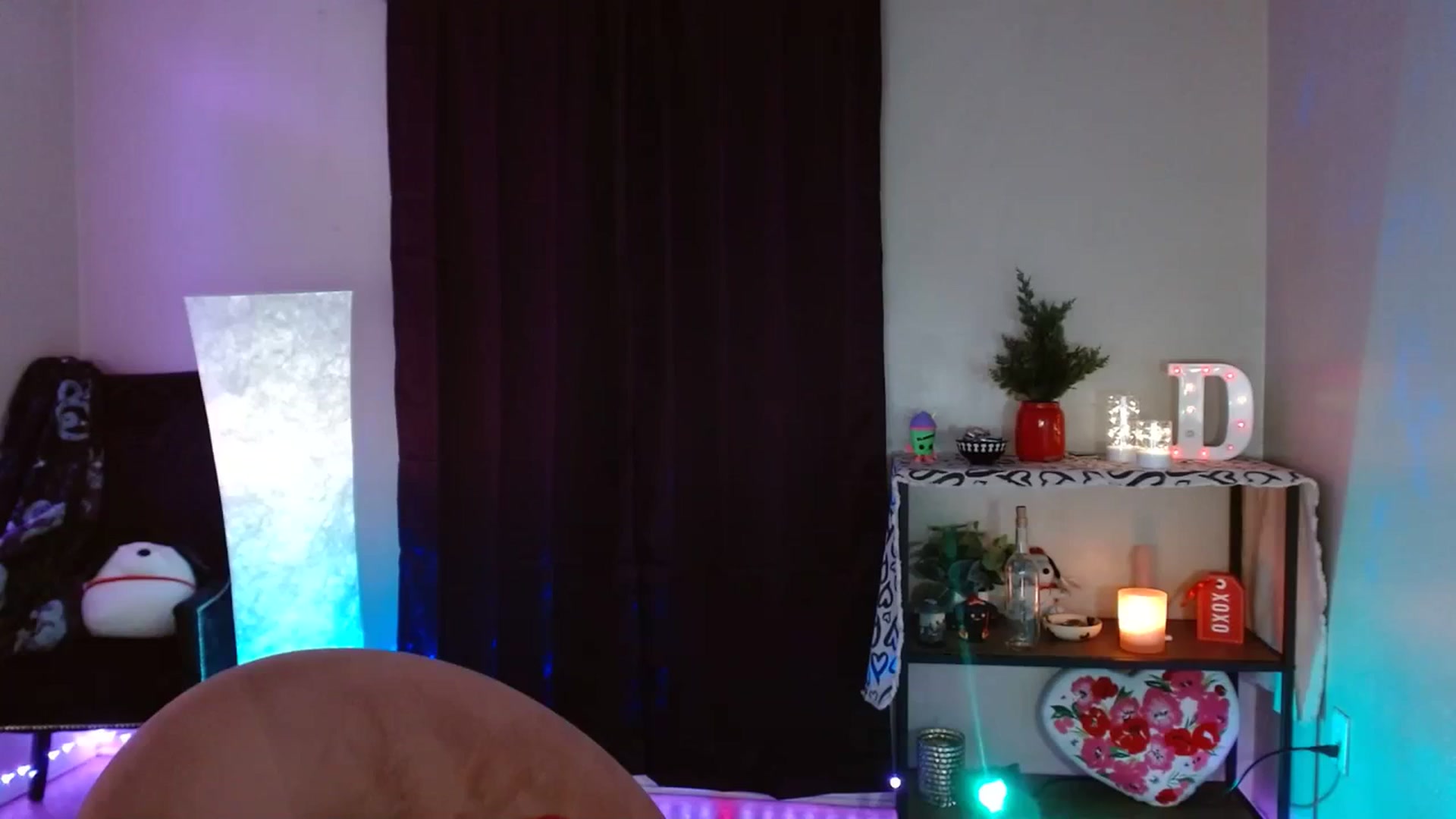 Gallery image thumbnail from DaniSpice's myfreecams stream on, 02/07/2024, 08:03 image 1 of 20