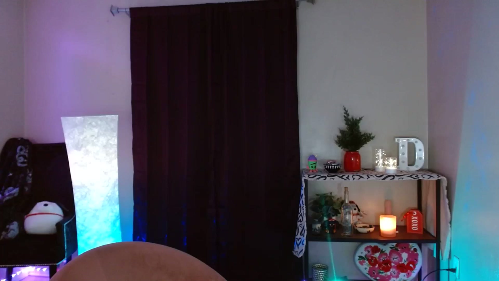 Gallery image thumbnail from DaniSpice's myfreecams stream on, 02/07/2024, 08:03 image 16 of 20