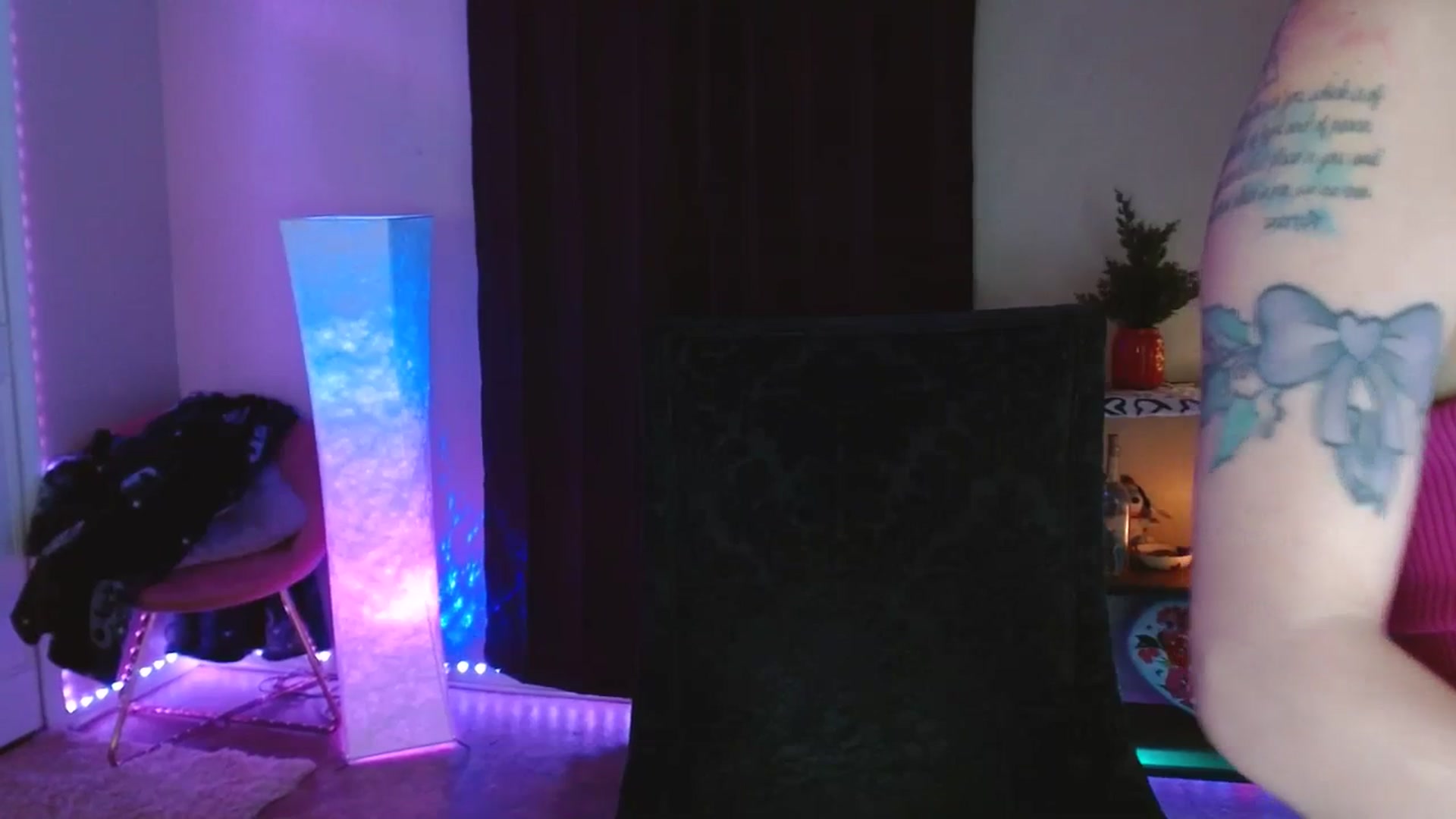 Gallery image thumbnail from DaniSpice's myfreecams stream on, 02/09/2024, 08:38 image 18 of 20
