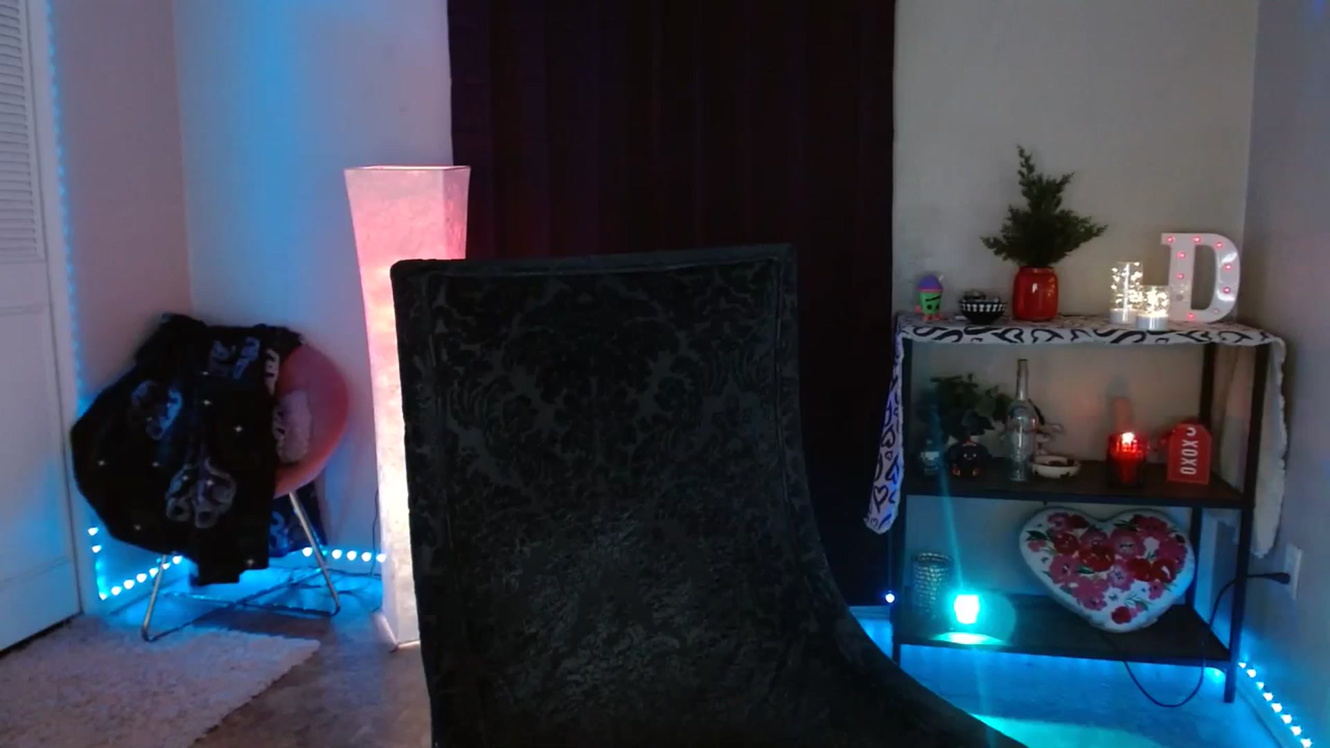 Gallery image thumbnail from DaniSpice's myfreecams stream on, 02/15/2024, 10:56 image 4 of 20