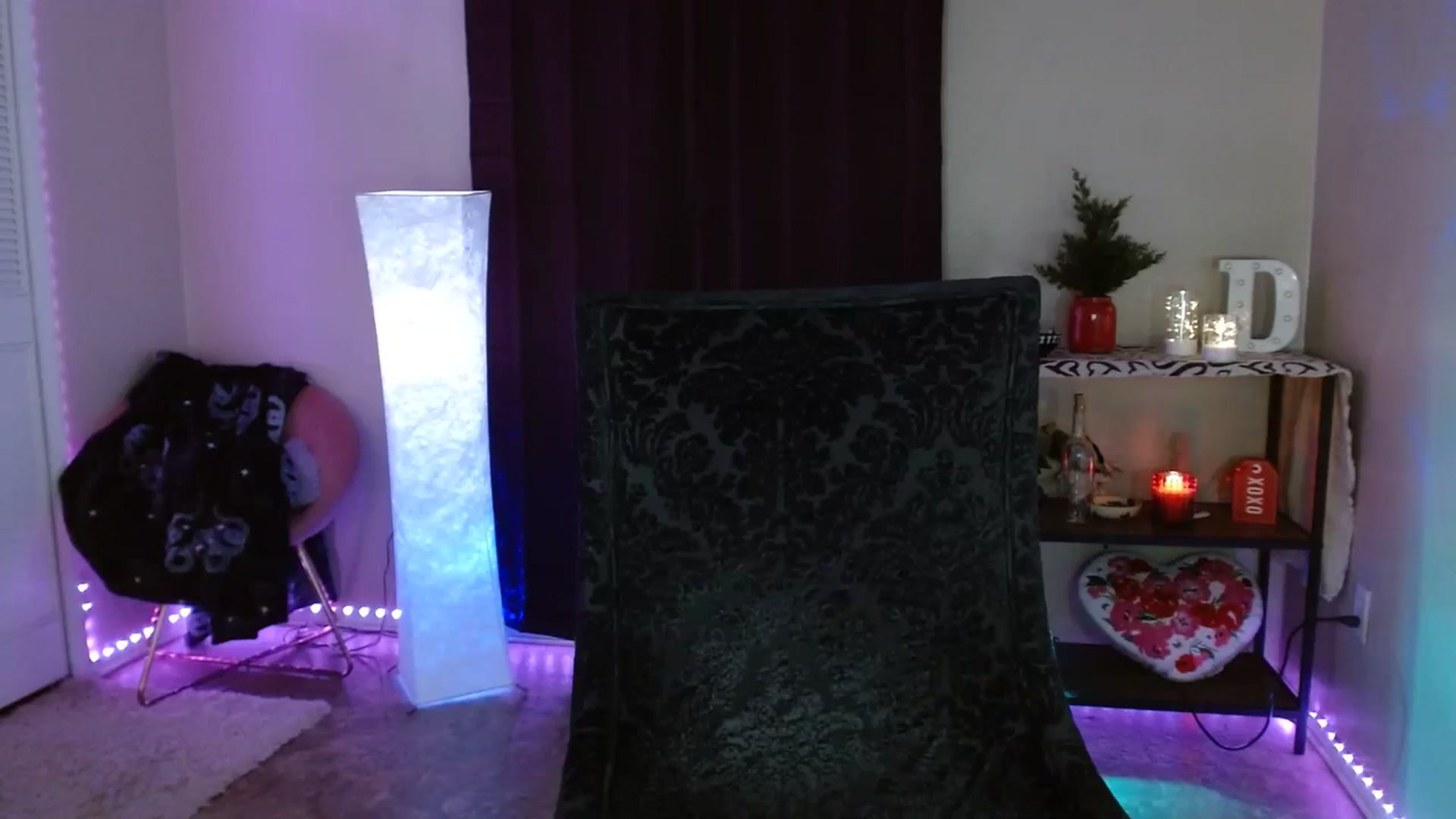 Gallery image thumbnail from DaniSpice's myfreecams stream on, 02/17/2024, 08:20 image 9 of 20