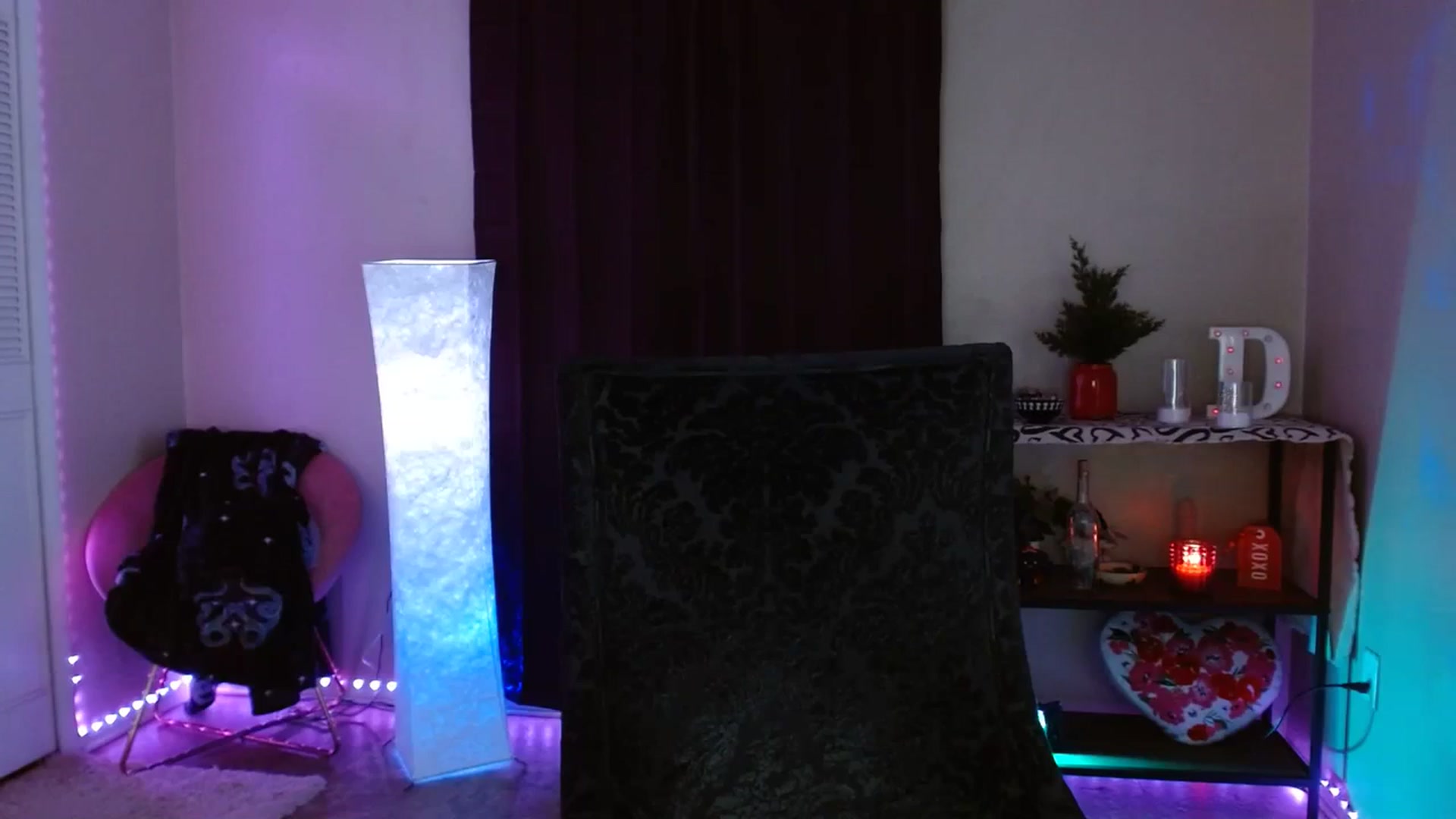 Gallery image thumbnail from DaniSpice's myfreecams stream on, 02/19/2024, 10:01 image 14 of 20