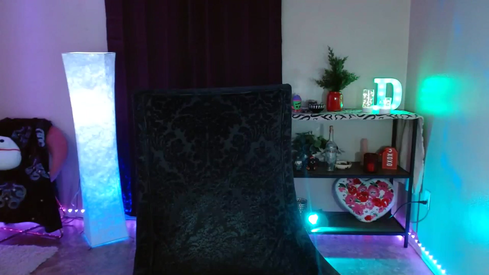 Gallery image thumbnail from DaniSpice's myfreecams stream on, 02/20/2024, 06:47 image 10 of 20