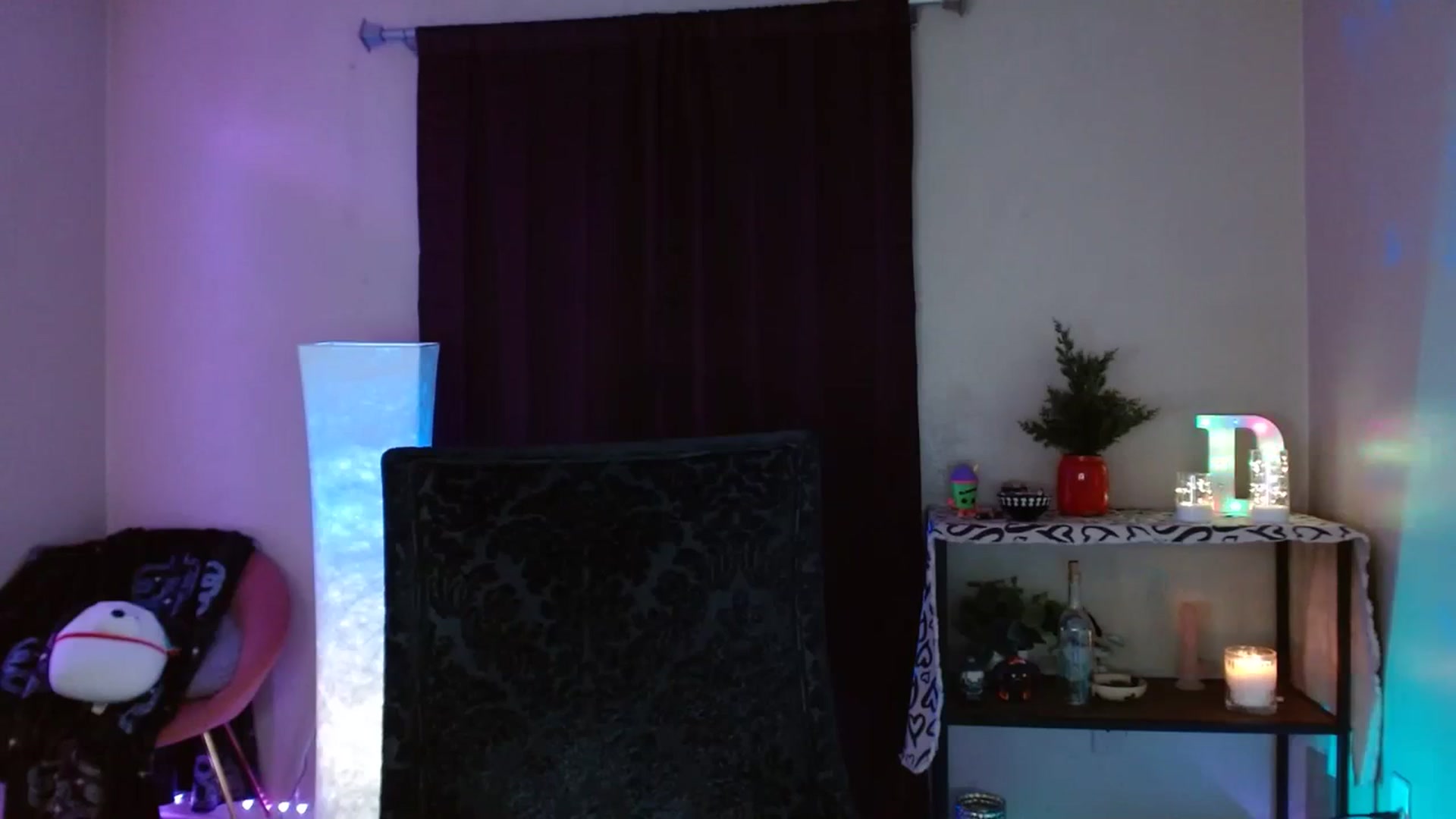 Gallery image thumbnail from DaniSpice's myfreecams stream on, 03/03/2024, 07:43 image 12 of 20