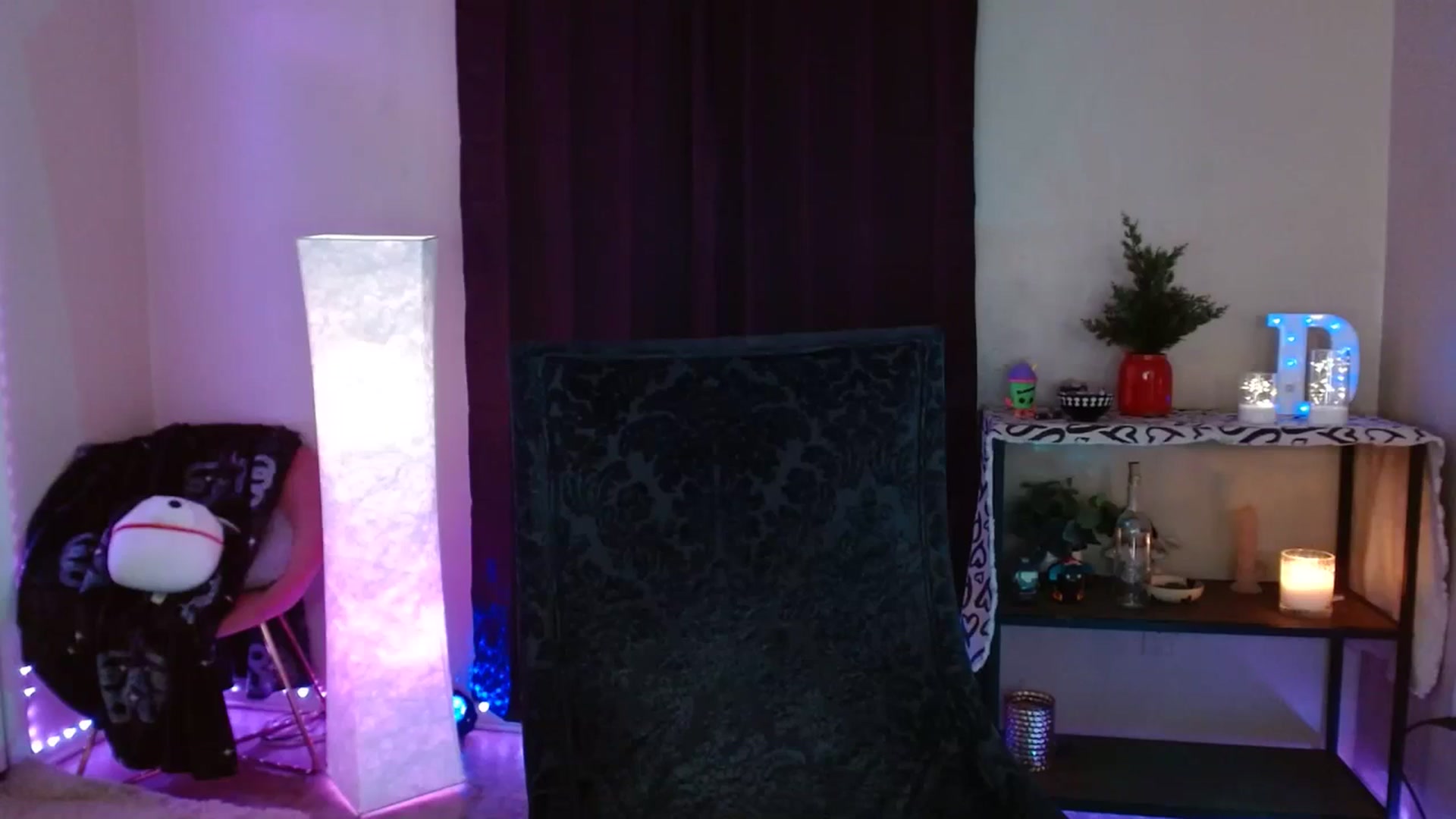 Gallery image thumbnail from DaniSpice's myfreecams stream on, 03/05/2024, 08:25 image 19 of 20