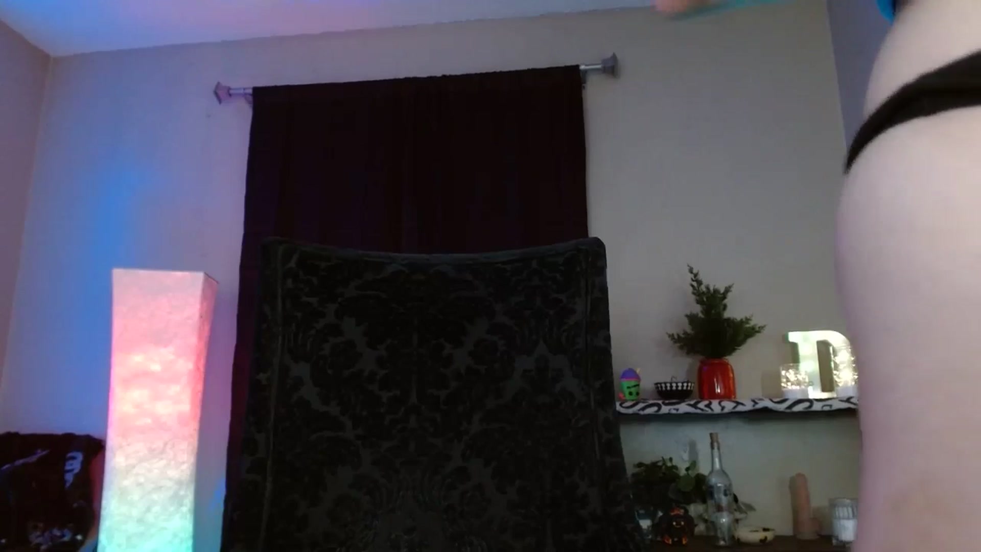 Gallery image thumbnail from DaniSpice's myfreecams stream on, 03/07/2024, 08:56 image 4 of 20