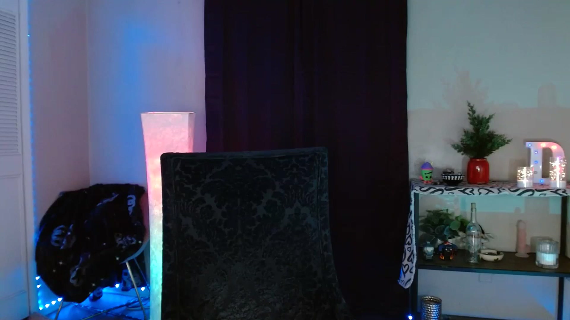Gallery image thumbnail from DaniSpice's myfreecams stream on, 03/07/2024, 10:28 image 15 of 20