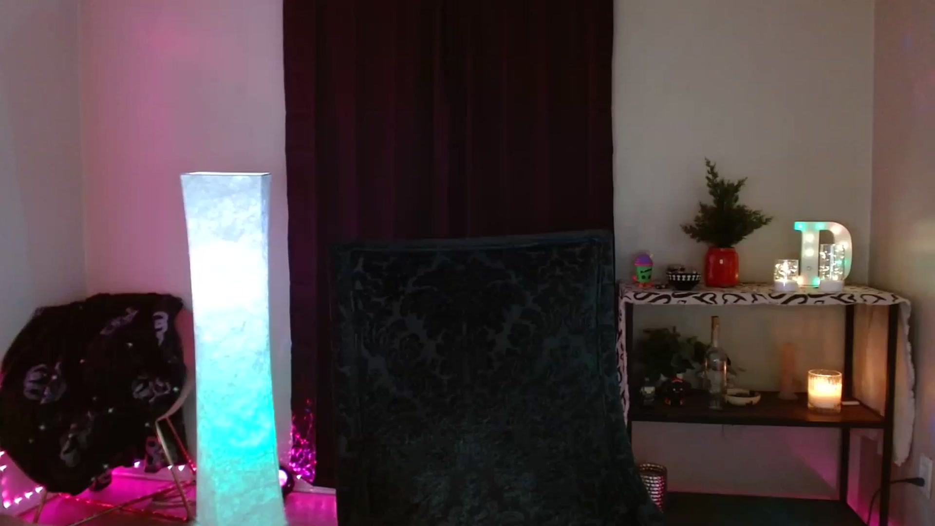 Gallery image thumbnail from DaniSpice's myfreecams stream on, 03/08/2024, 12:33 image 4 of 20